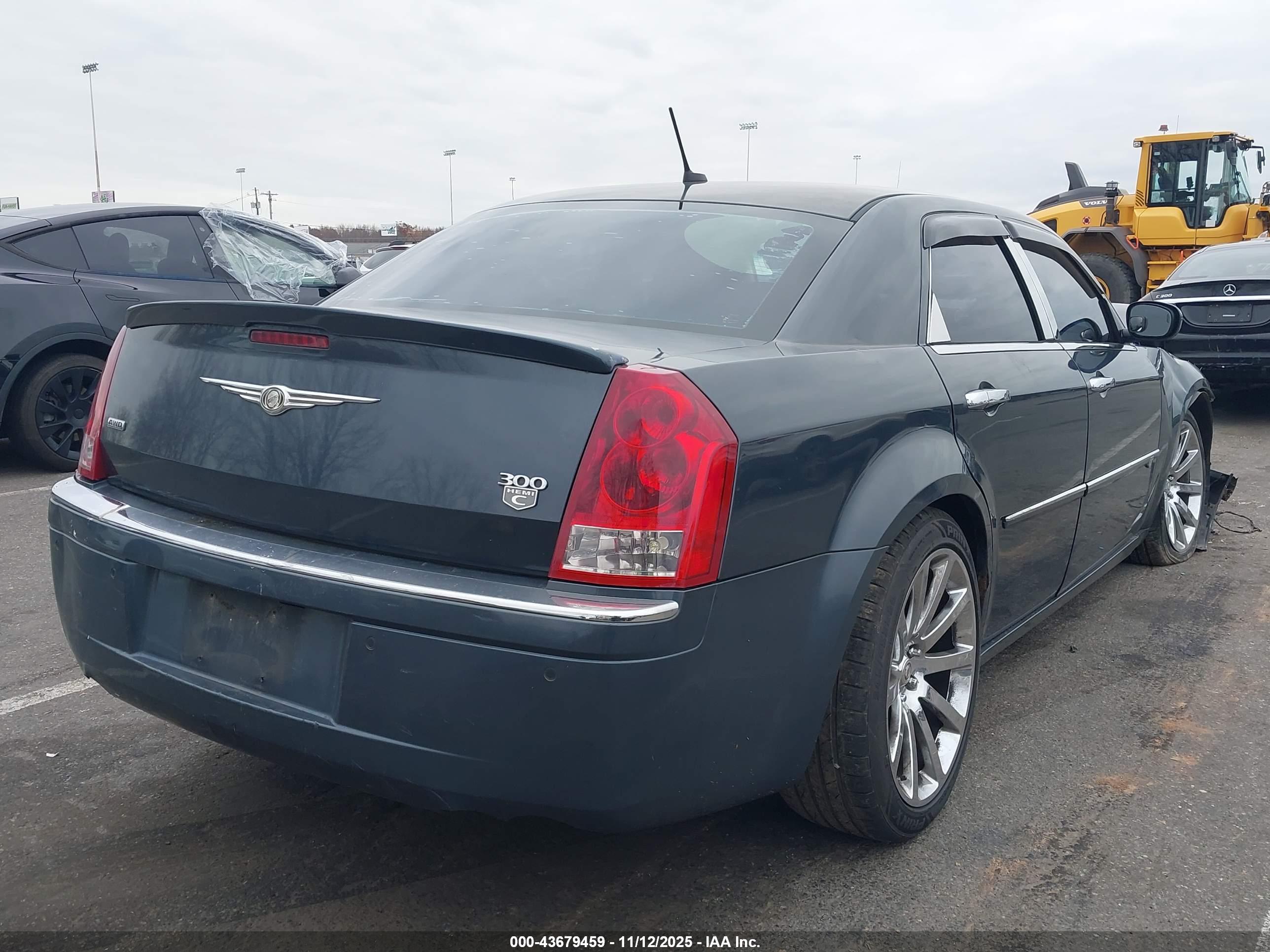 CHRYSLER 300C image 4