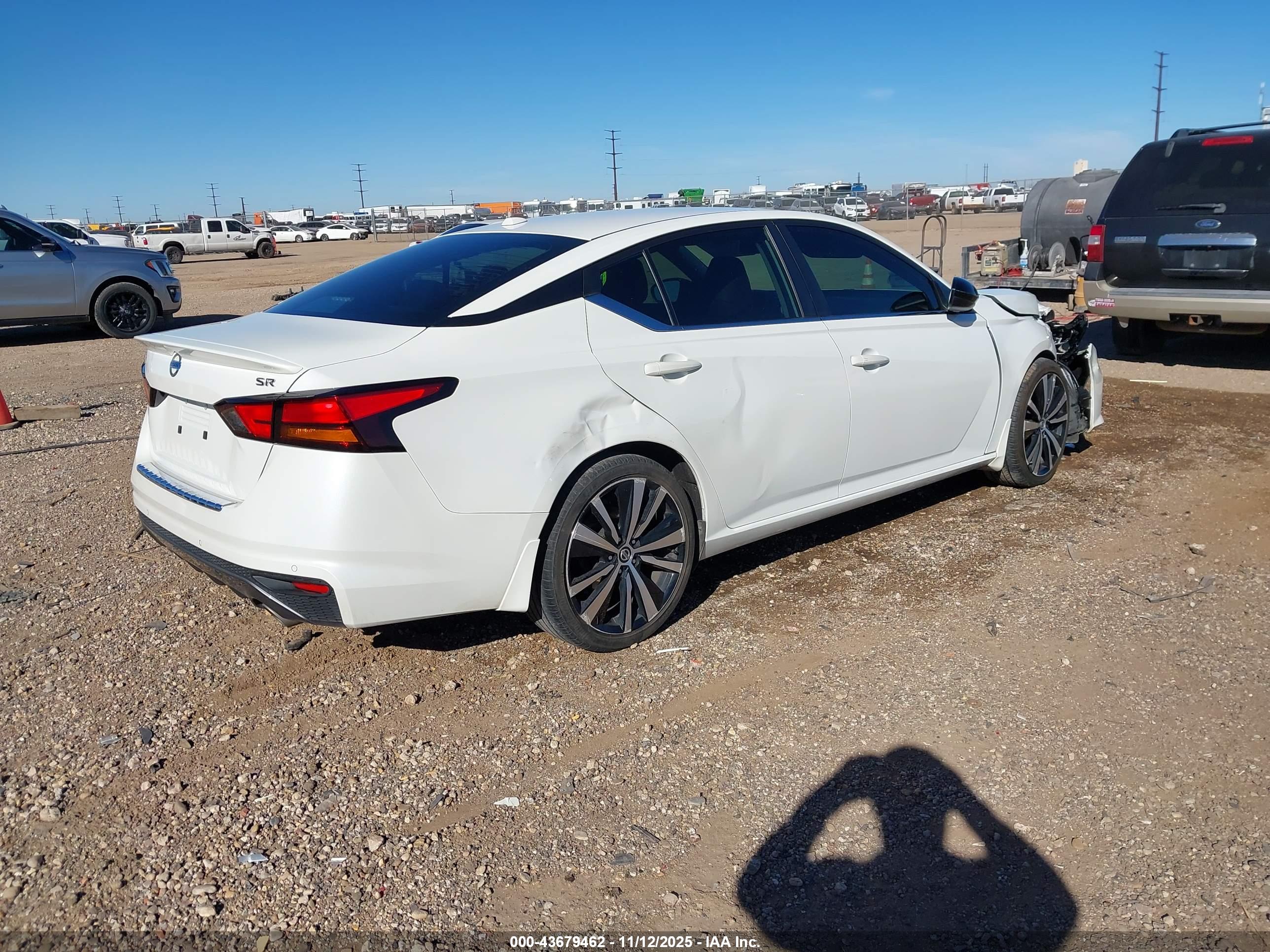 NISSAN ALTIMA image 4