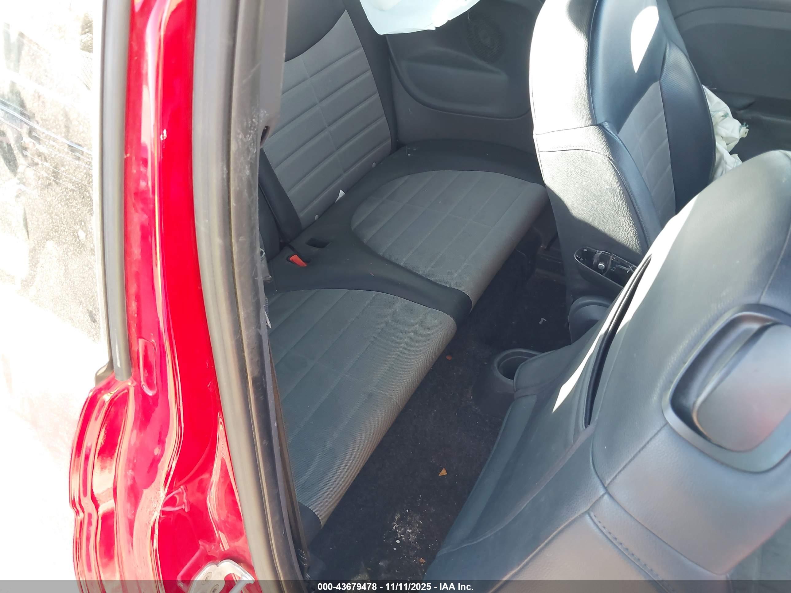 FIAT 500 image 8