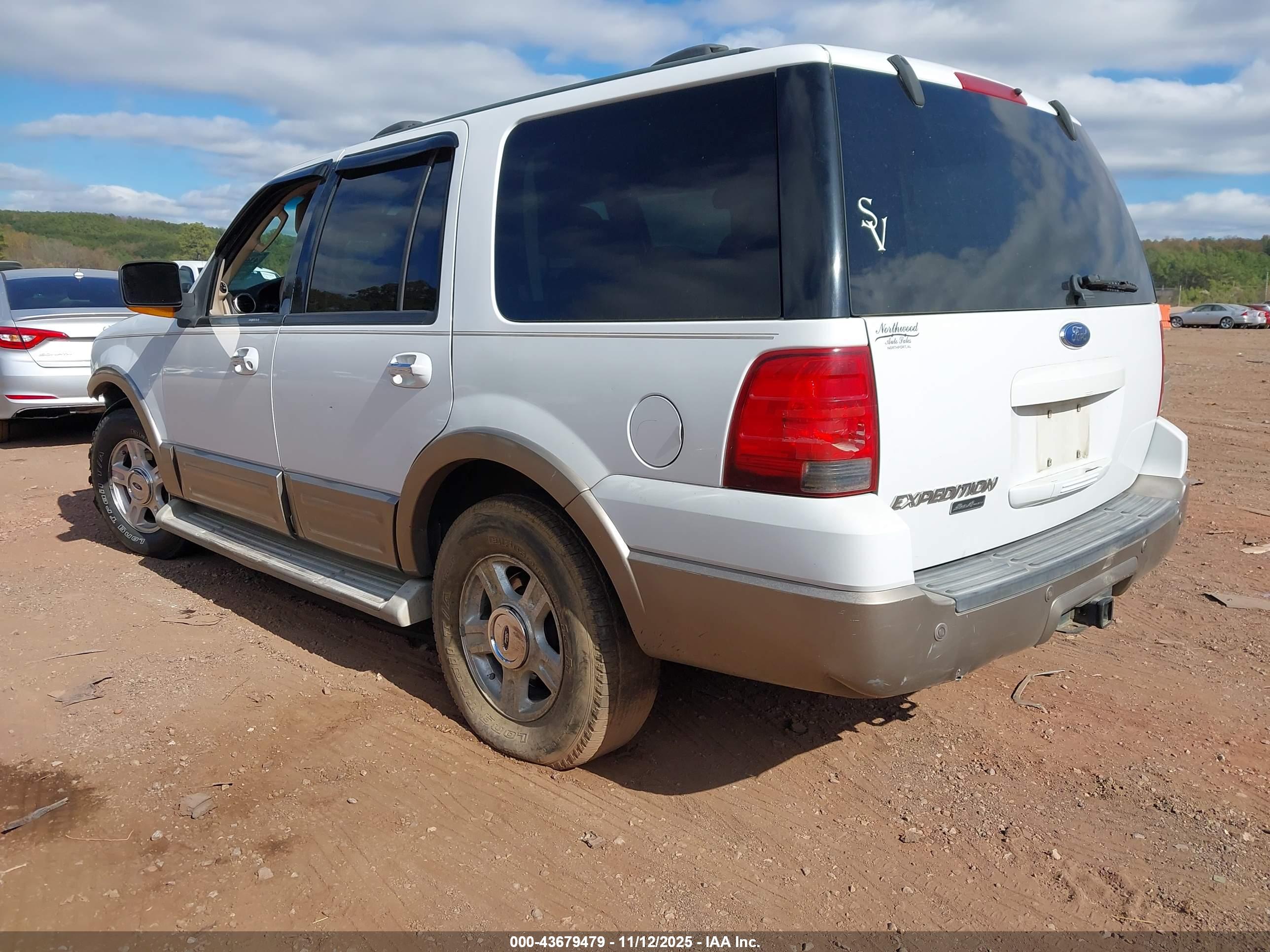 FORD EXPEDITION image 3