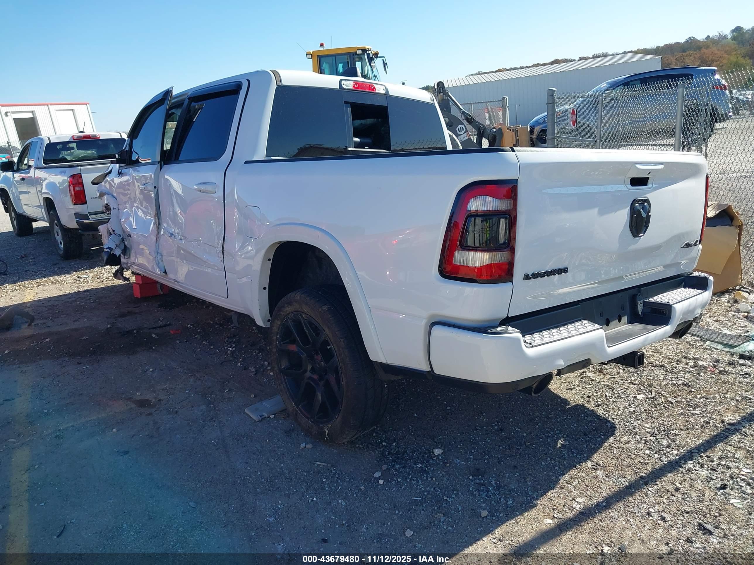RAM 1500 image 3