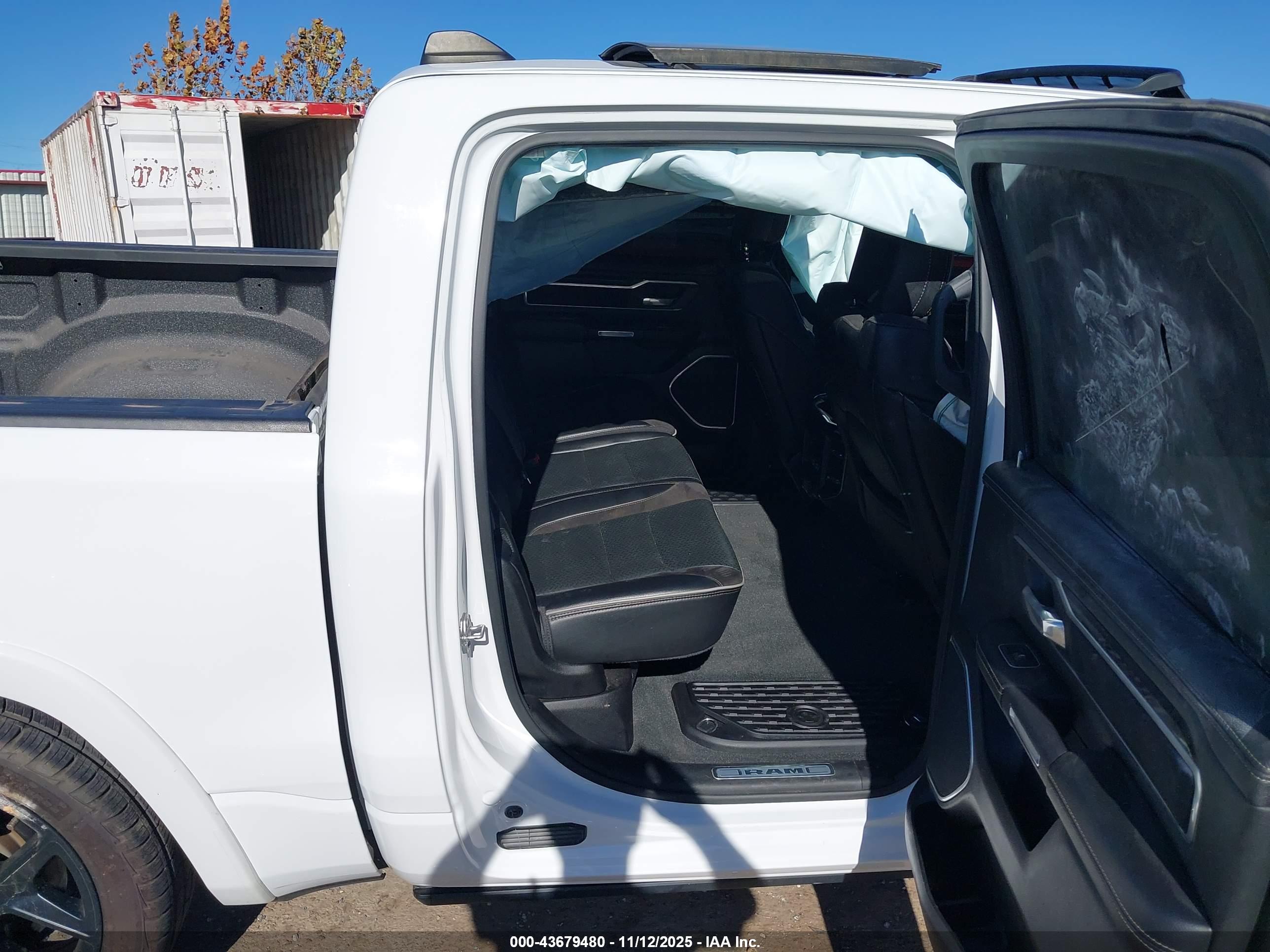 RAM 1500 image 8