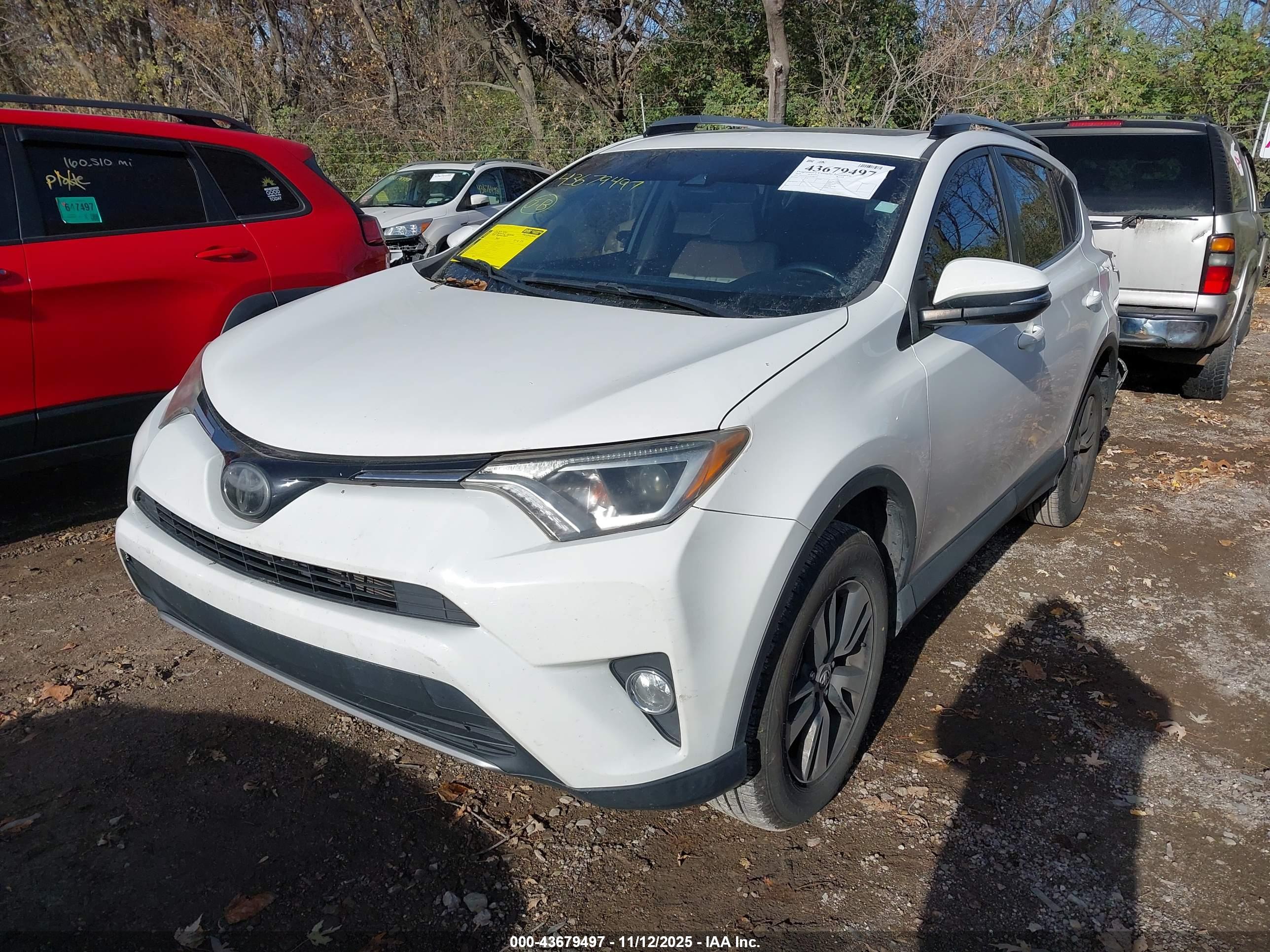 TOYOTA RAV4 image 2