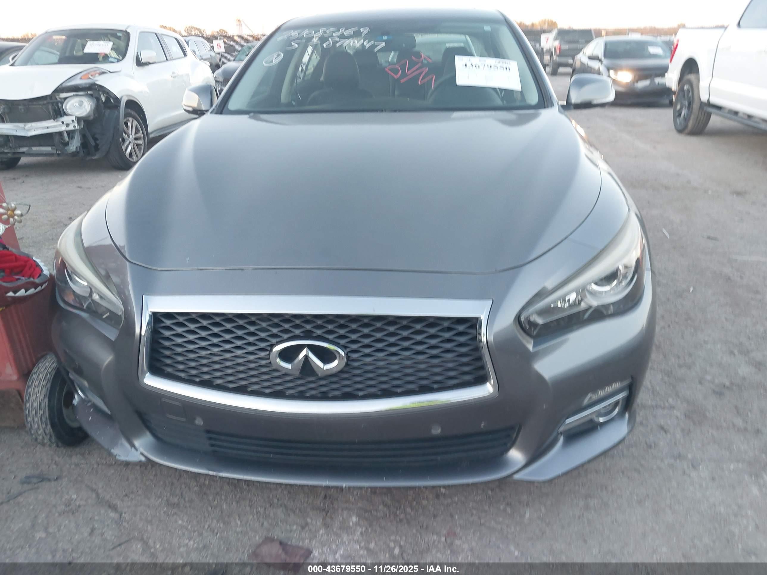 INFINITI Q50 image 6