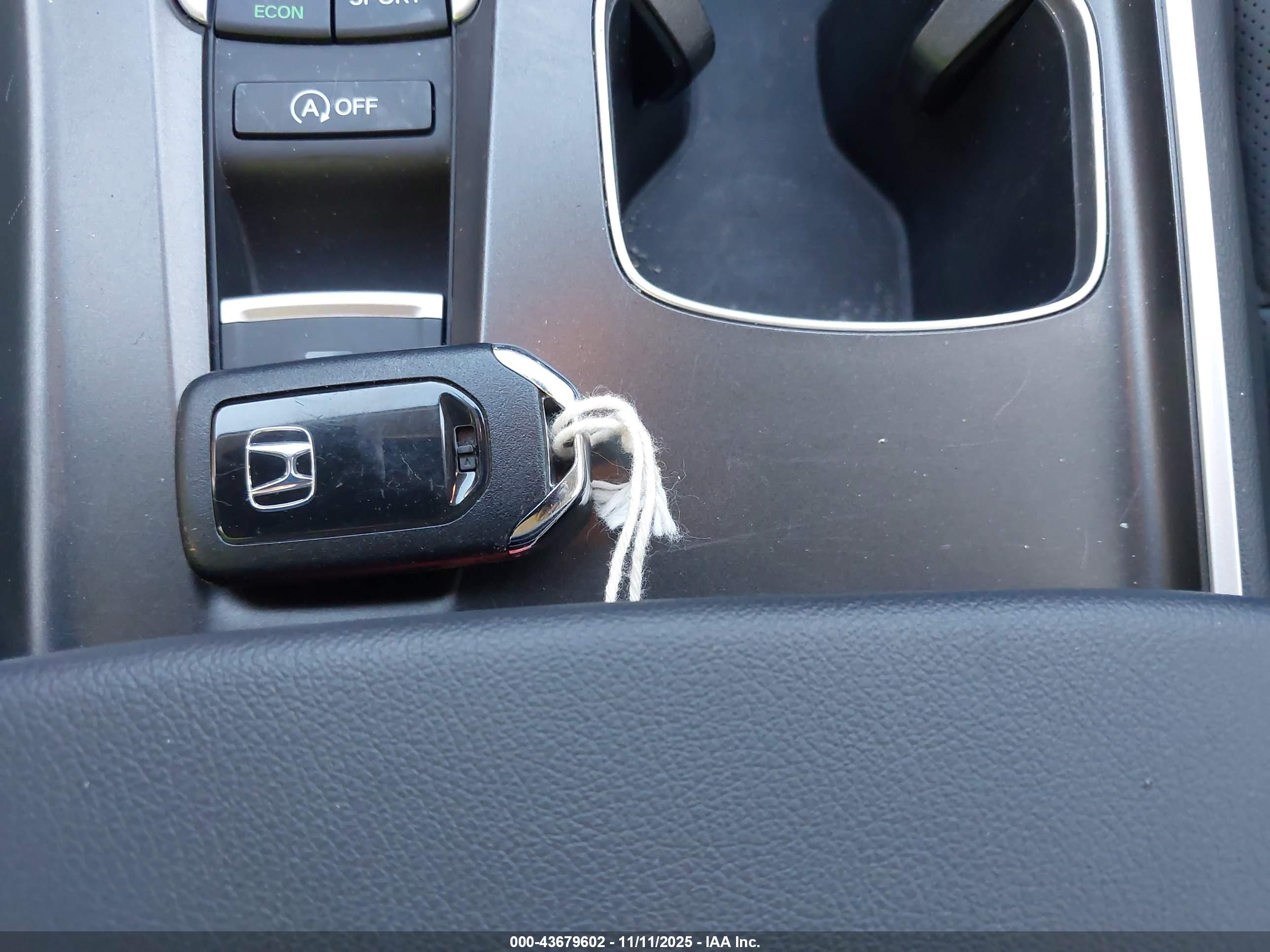 HONDA ACCORD image 11