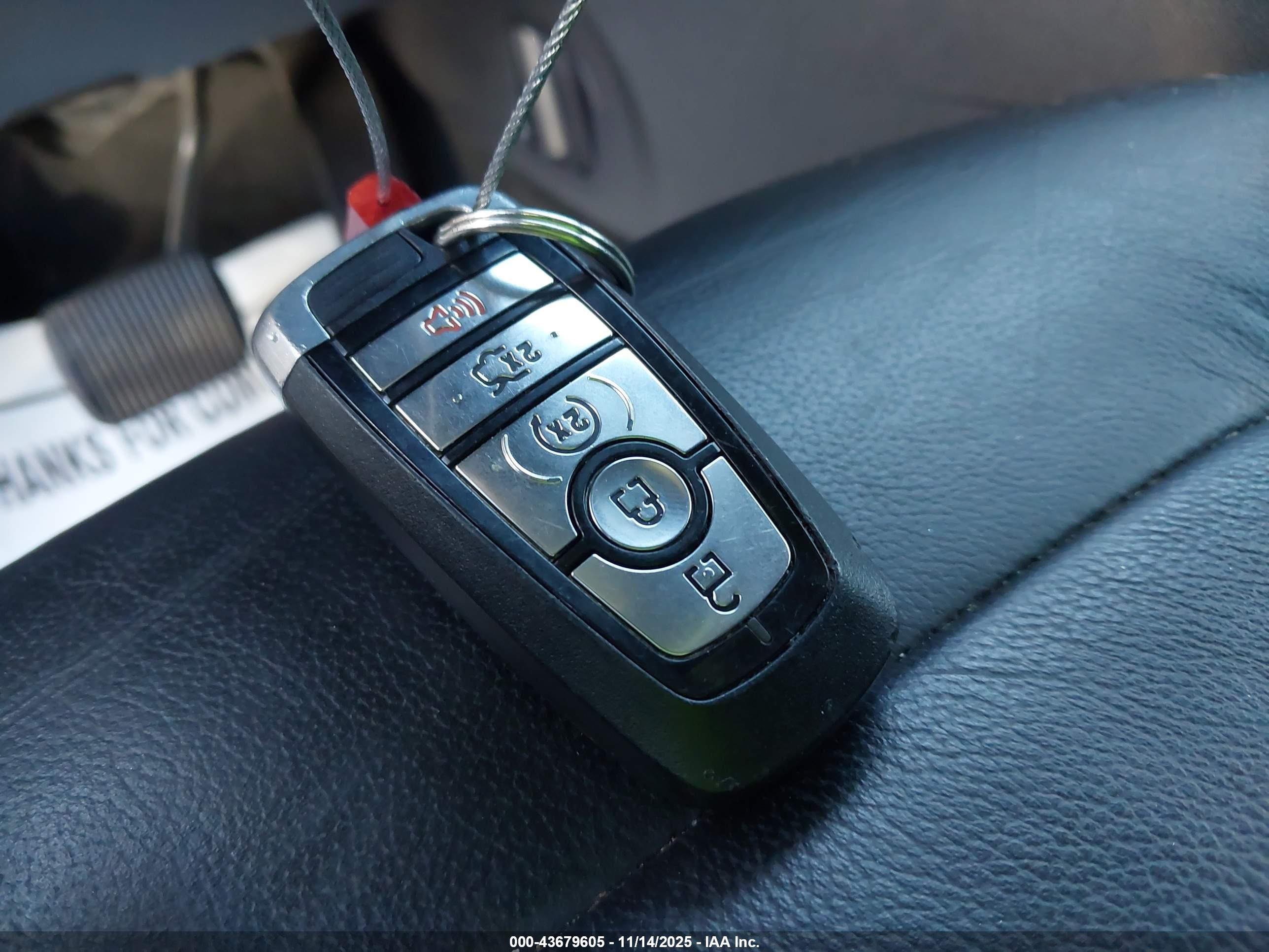 FORD EXPLORER image 11