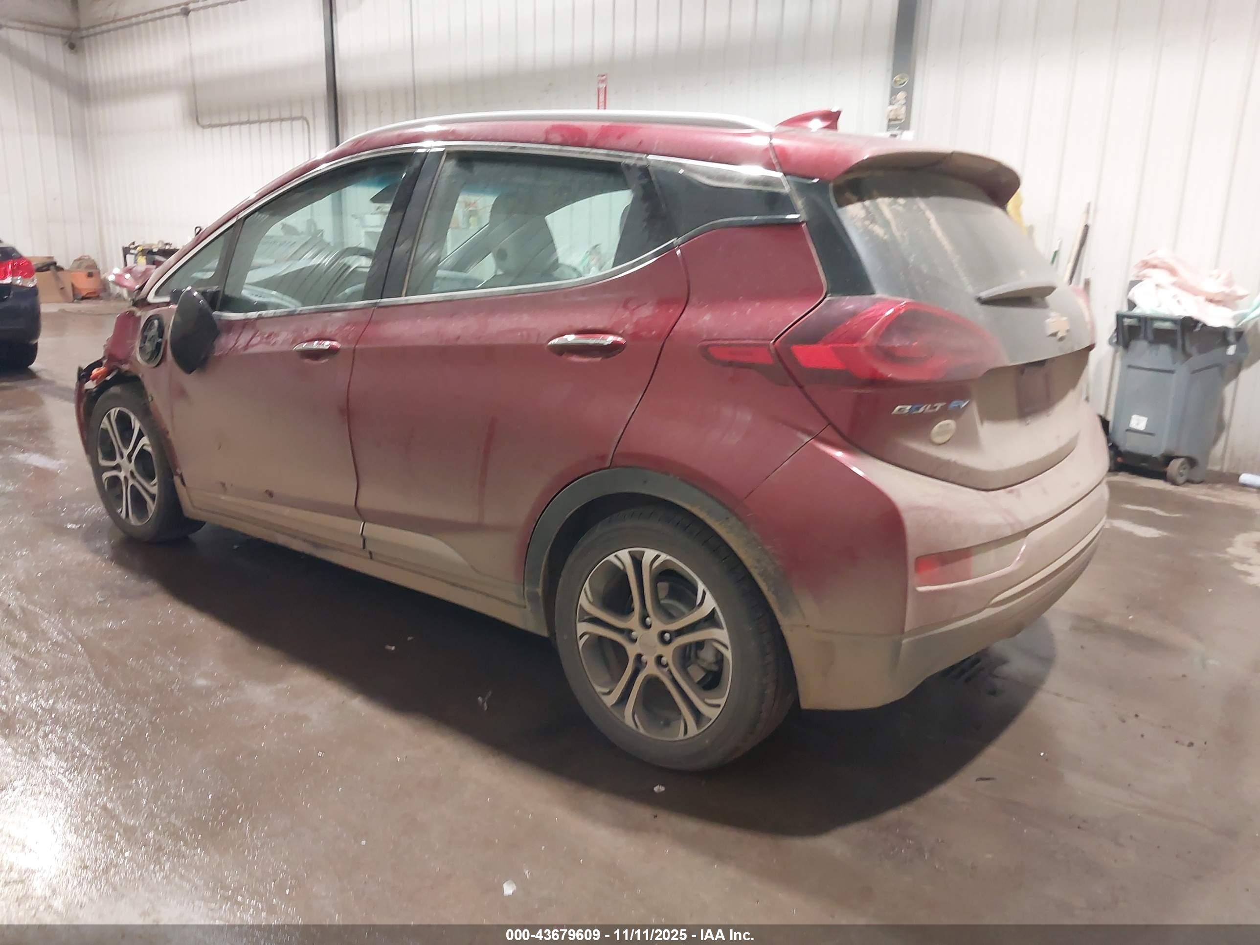 CHEVROLET BOLT image 3