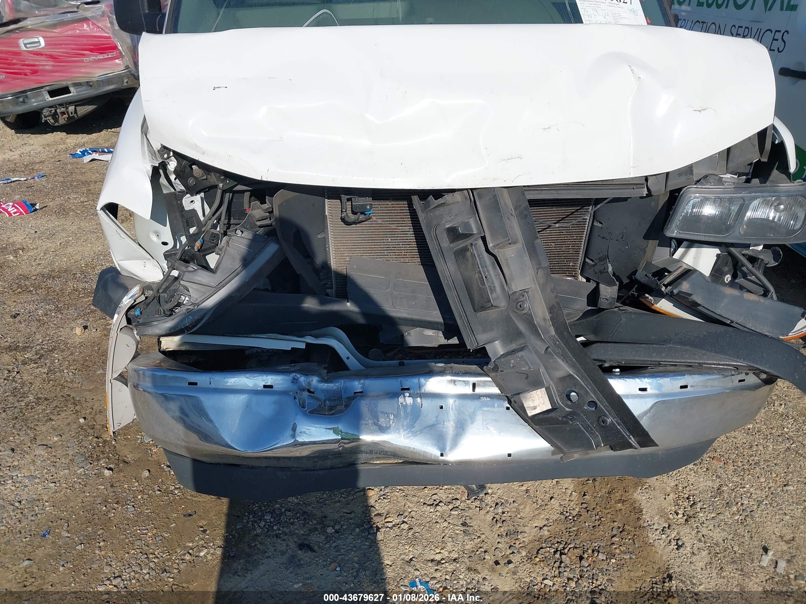 CHEVROLET EXPRESS image 6