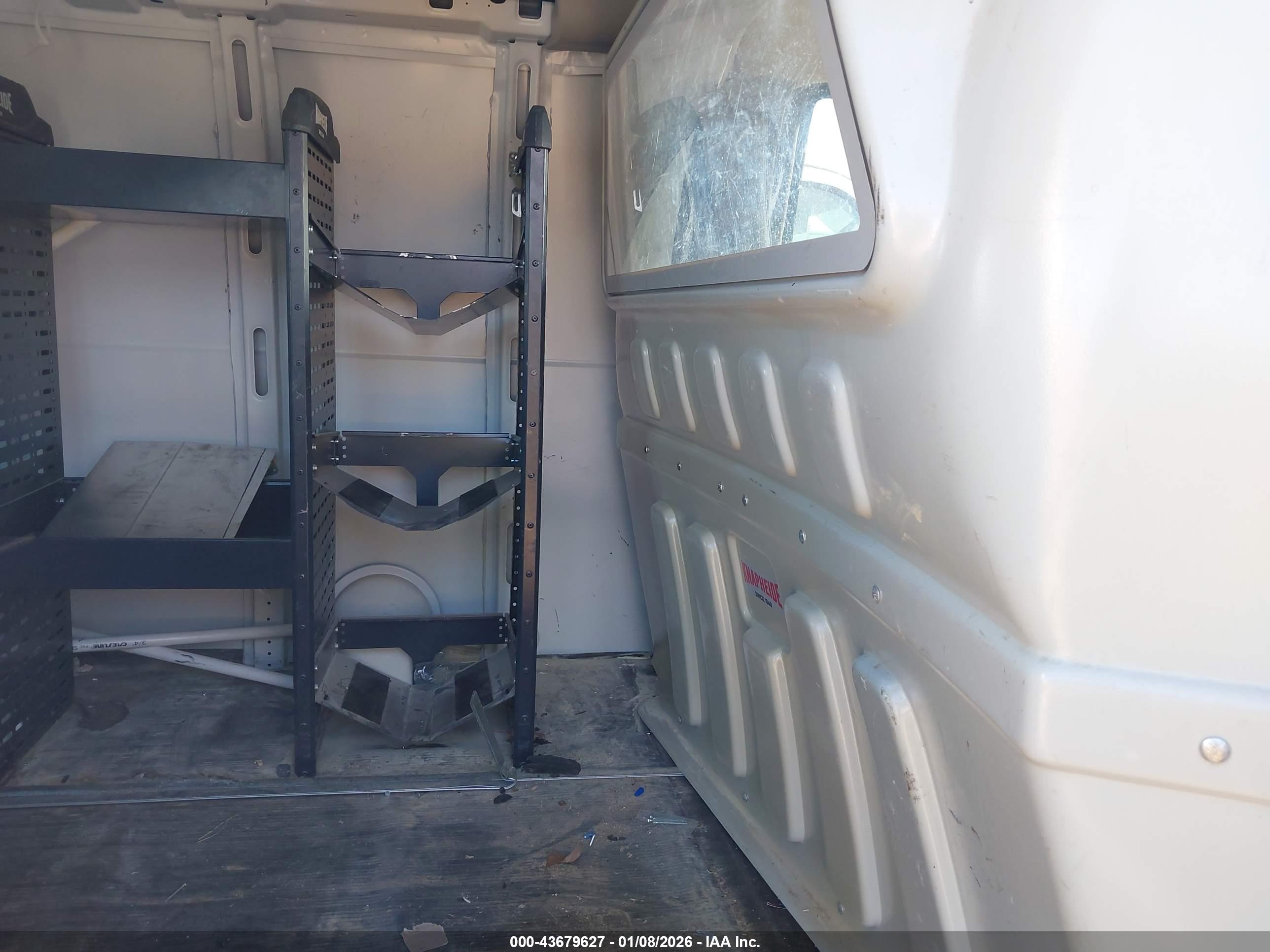 CHEVROLET EXPRESS image 8