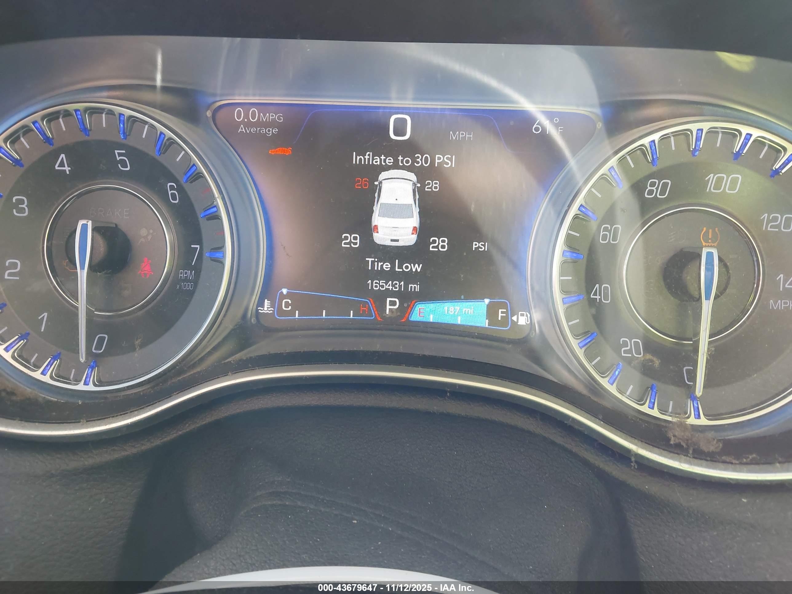 CHRYSLER 300C image 7