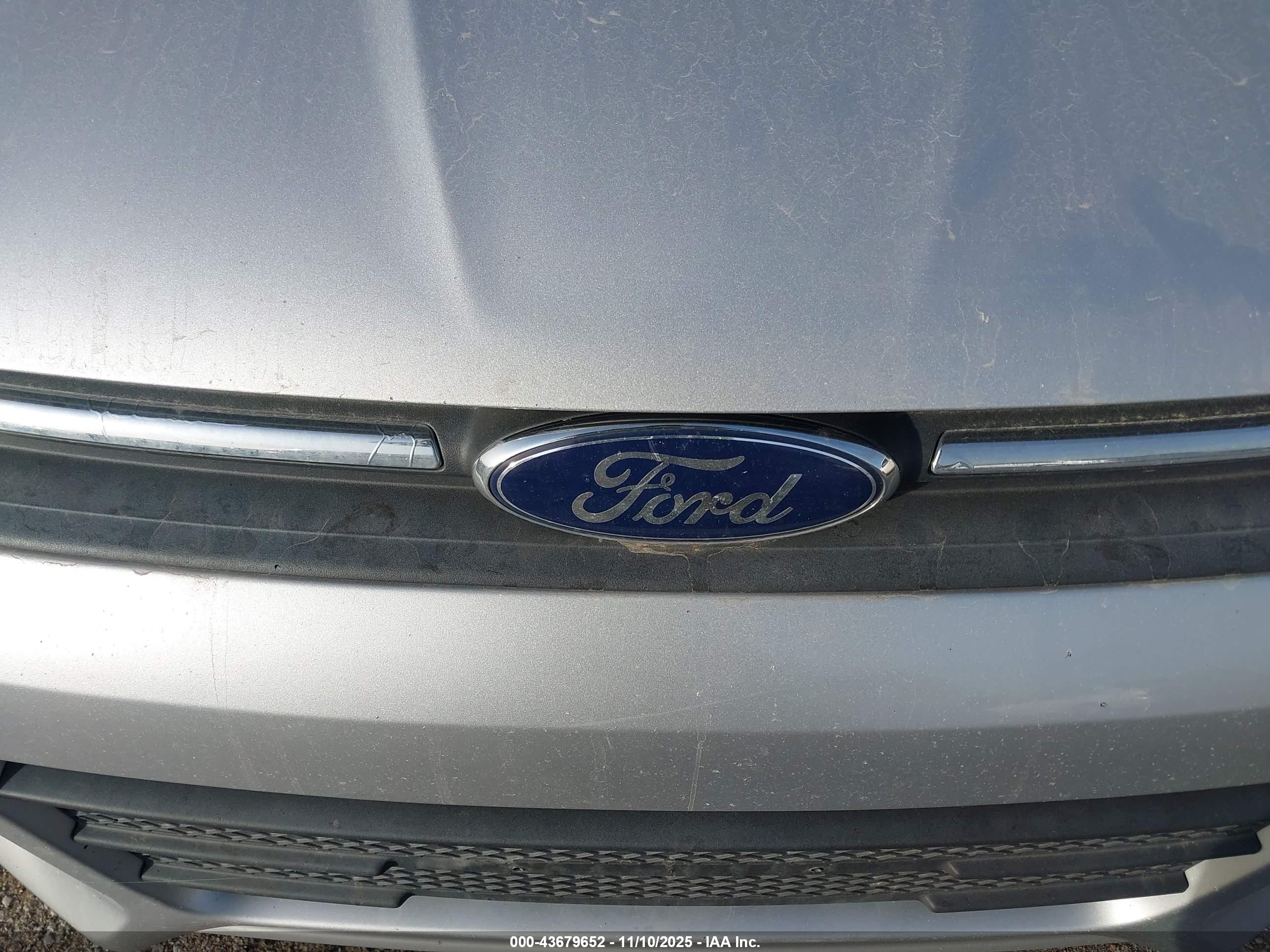 FORD ESCAPE image 6
