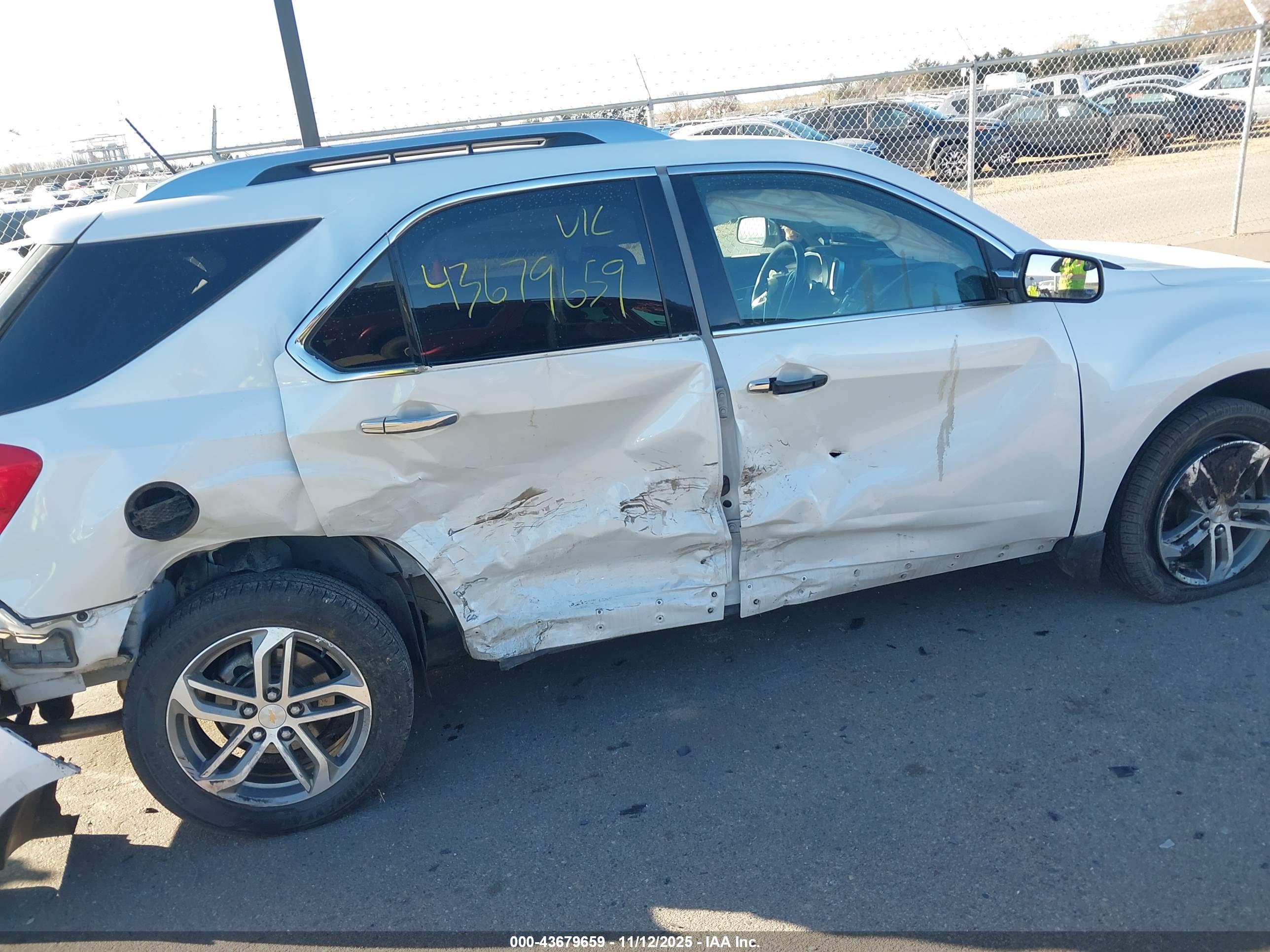 CHEVROLET EQUINOX image 6