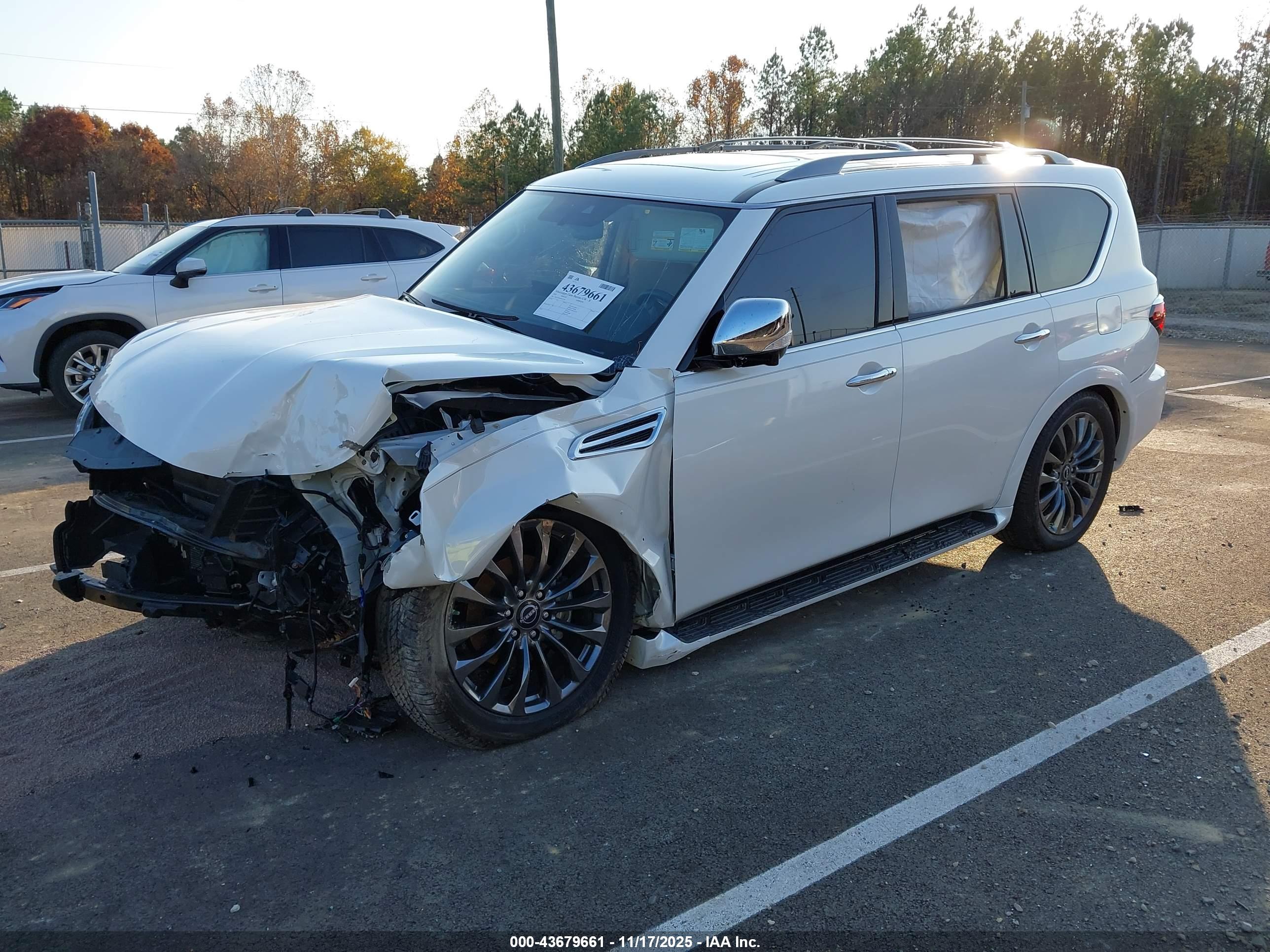 NISSAN ARMADA image 2