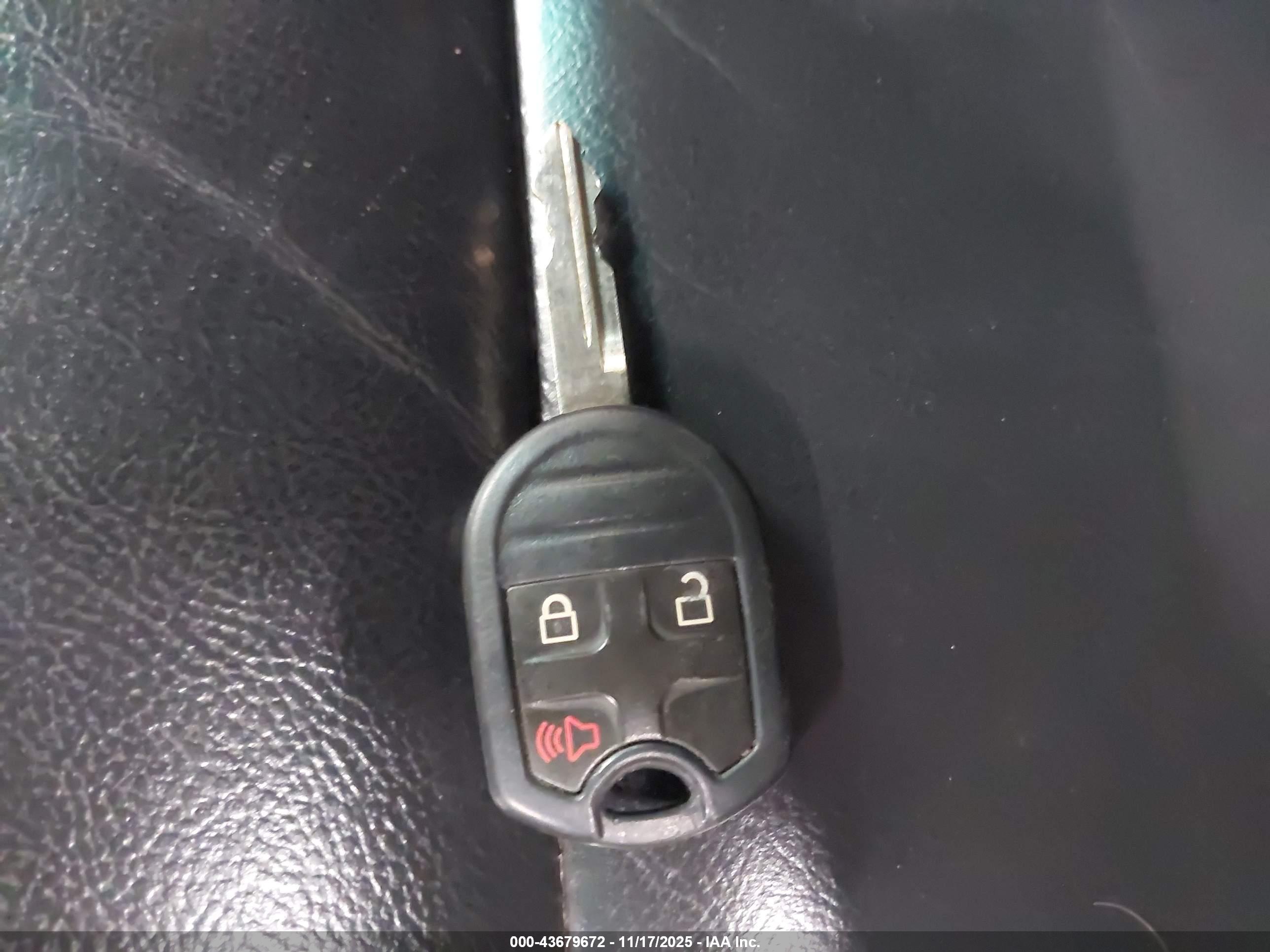 FORD EXPLORER image 11