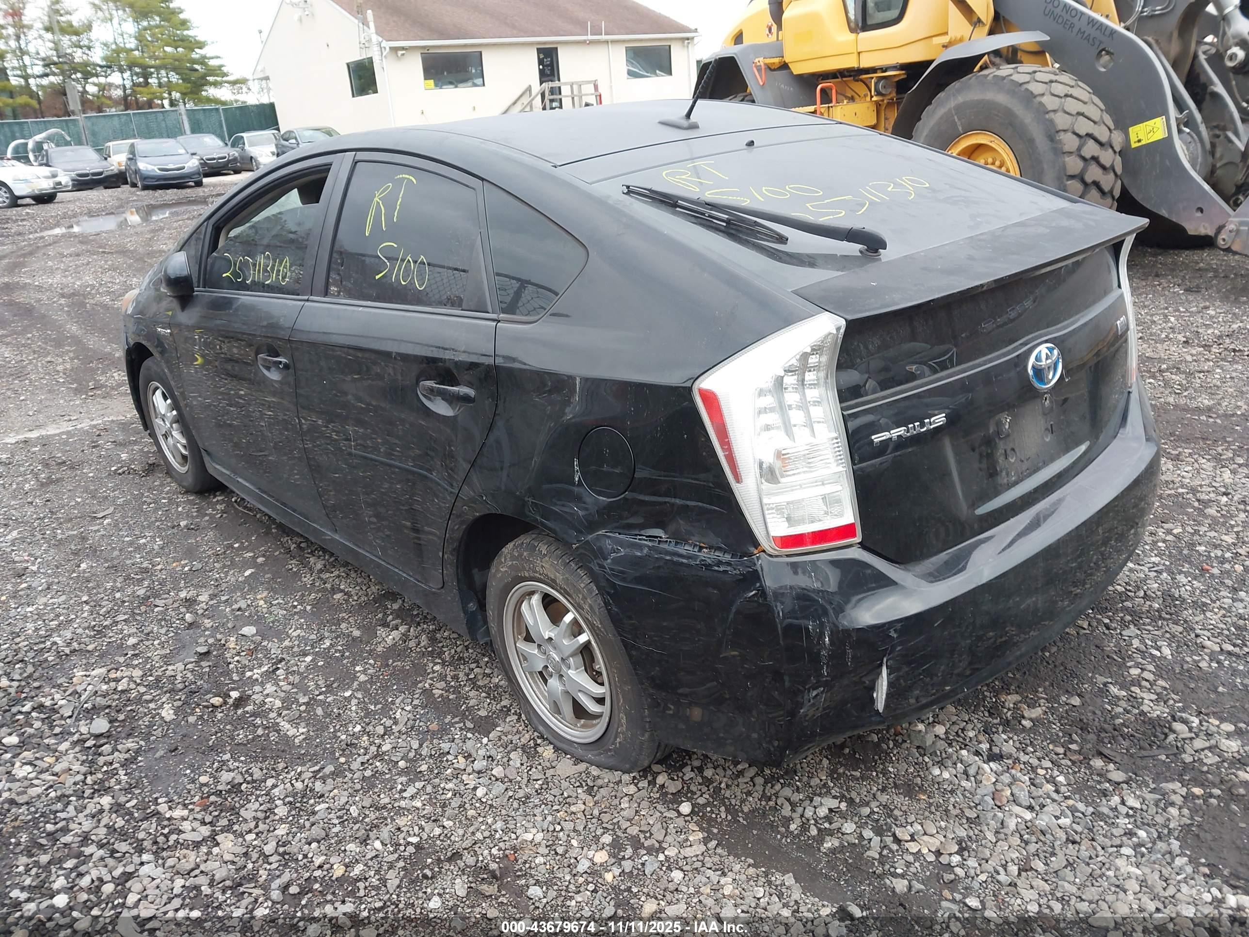 TOYOTA PRIUS image 3