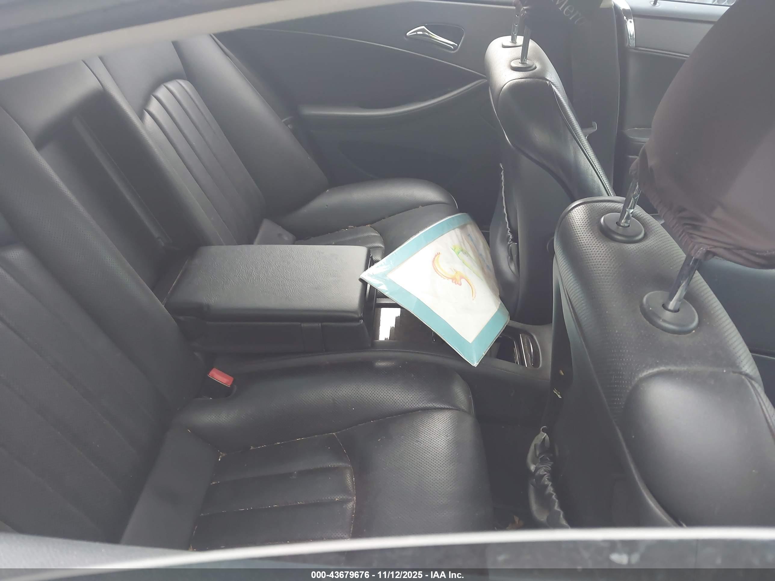 MERCEDES-BENZ CLS image 8