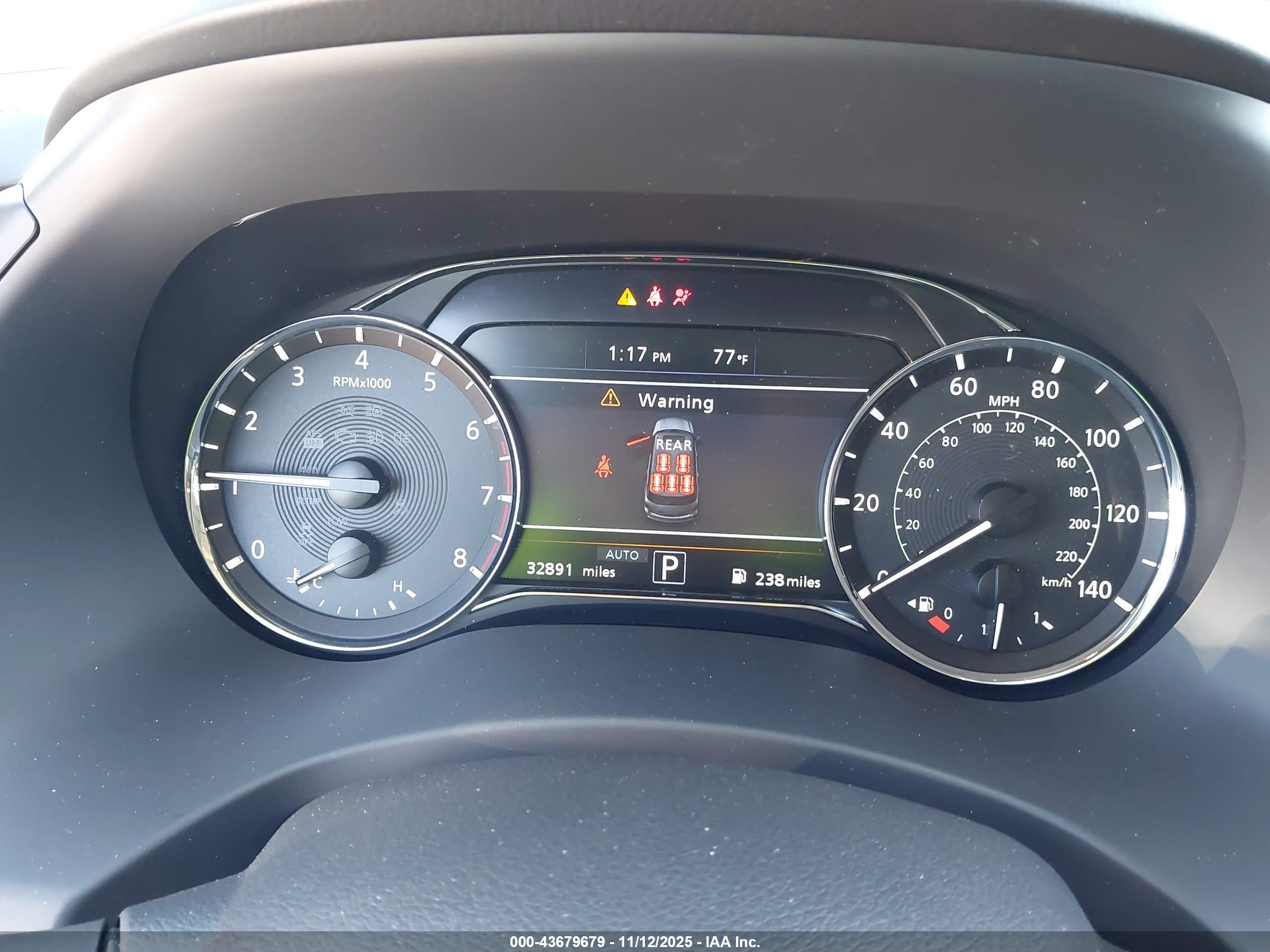 INFINITI QX80 image 7