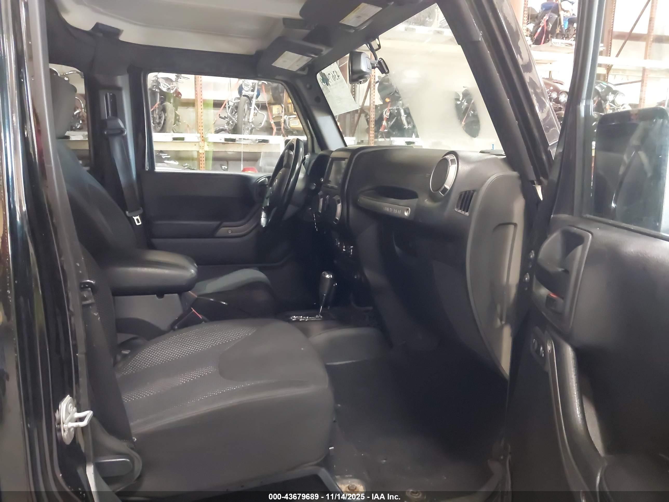JEEP WRANGLER image 5