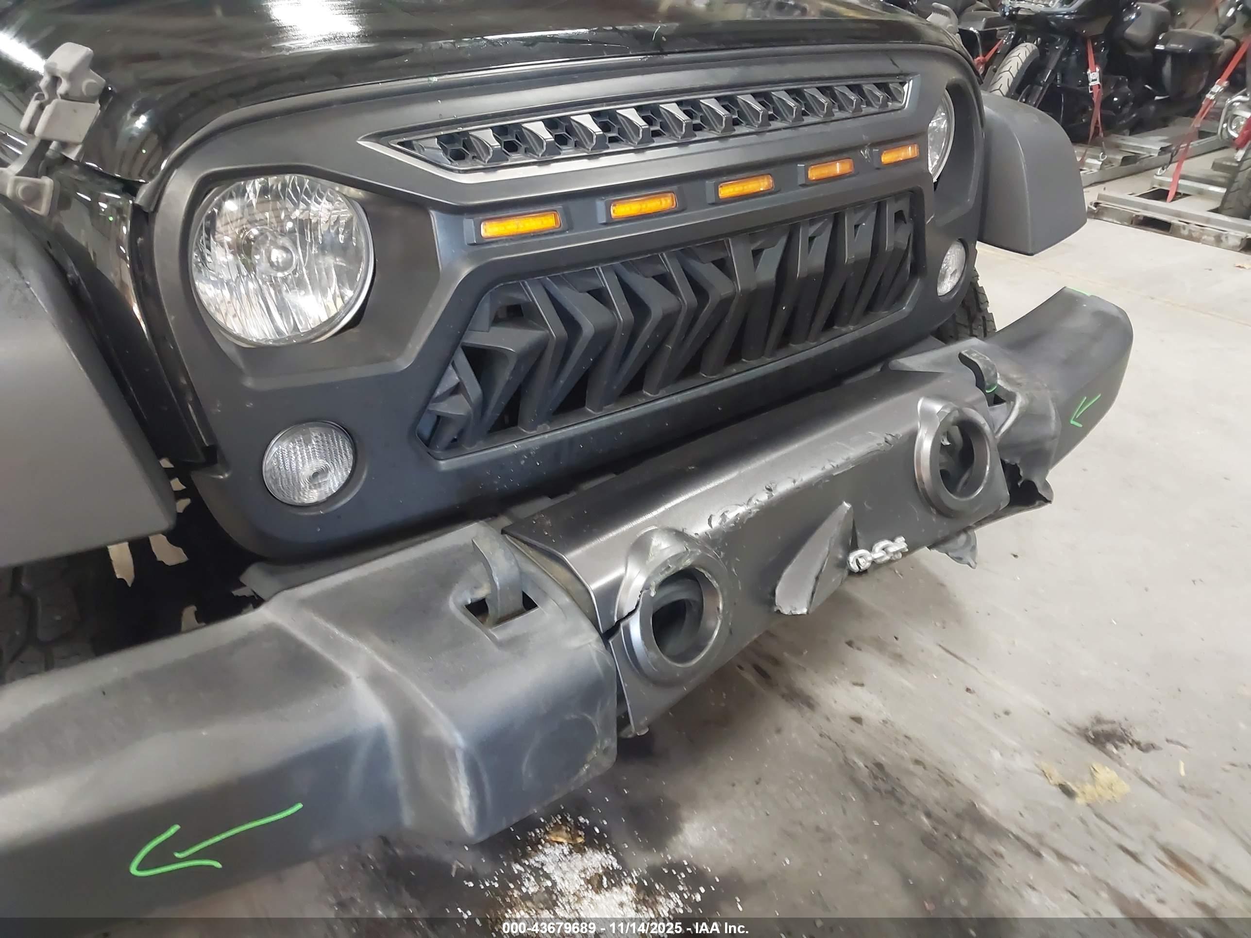 JEEP WRANGLER image 6