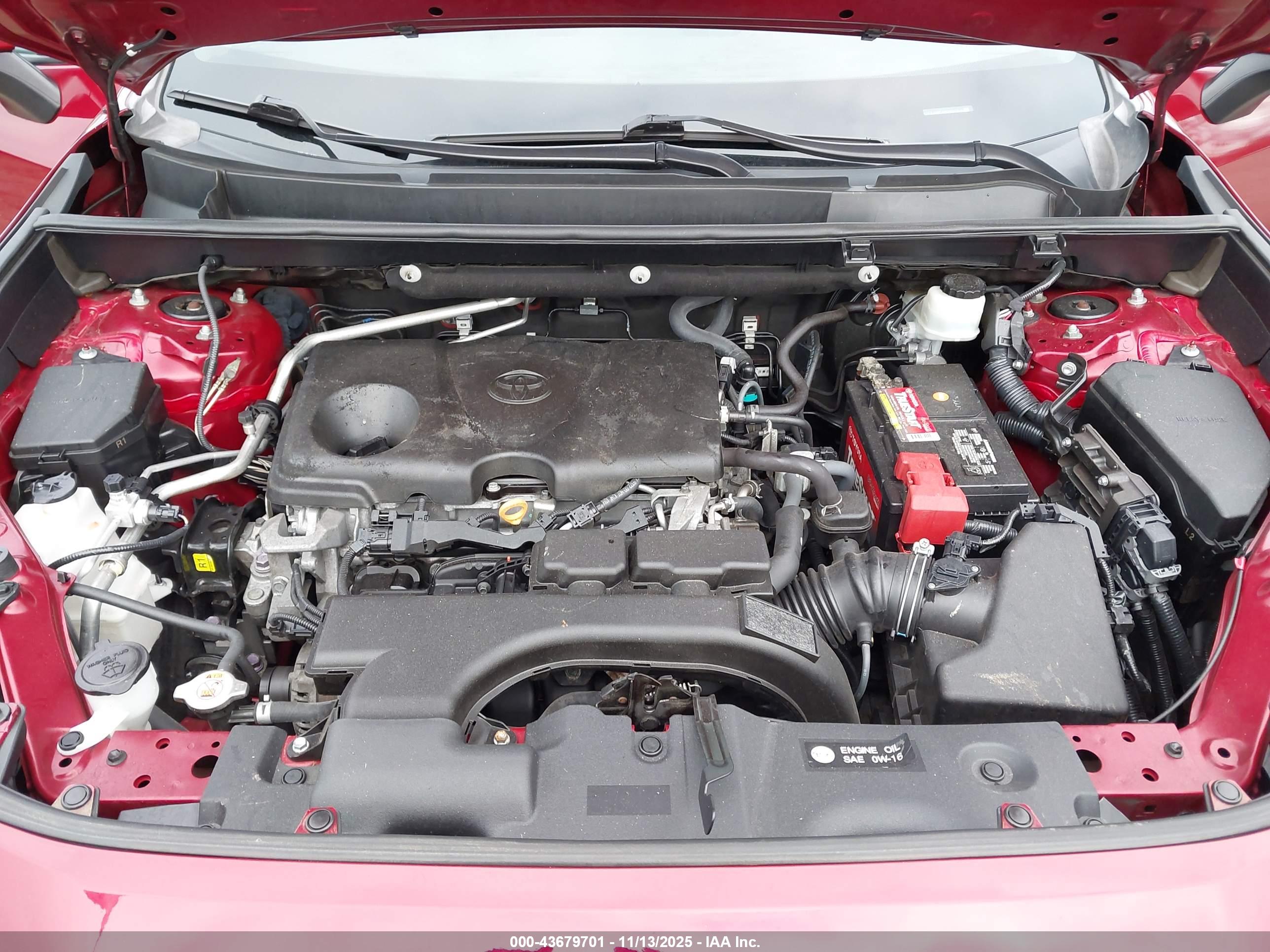 TOYOTA RAV4 image 10