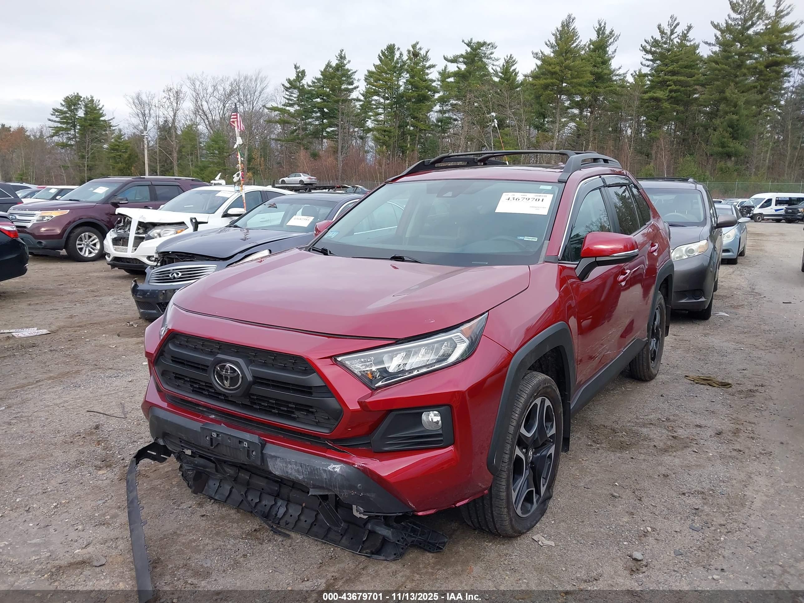 TOYOTA RAV4 image 2