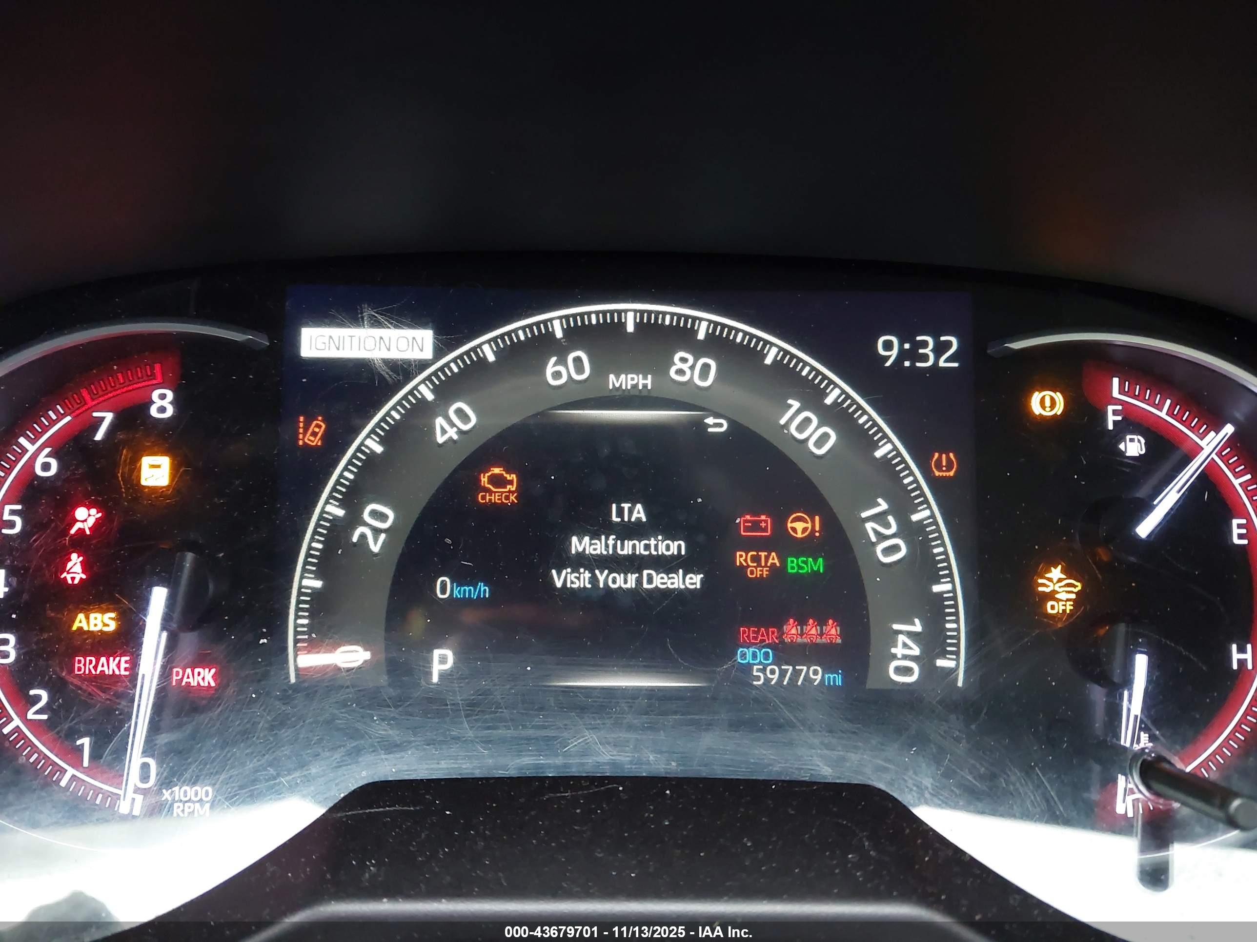 TOYOTA RAV4 image 7
