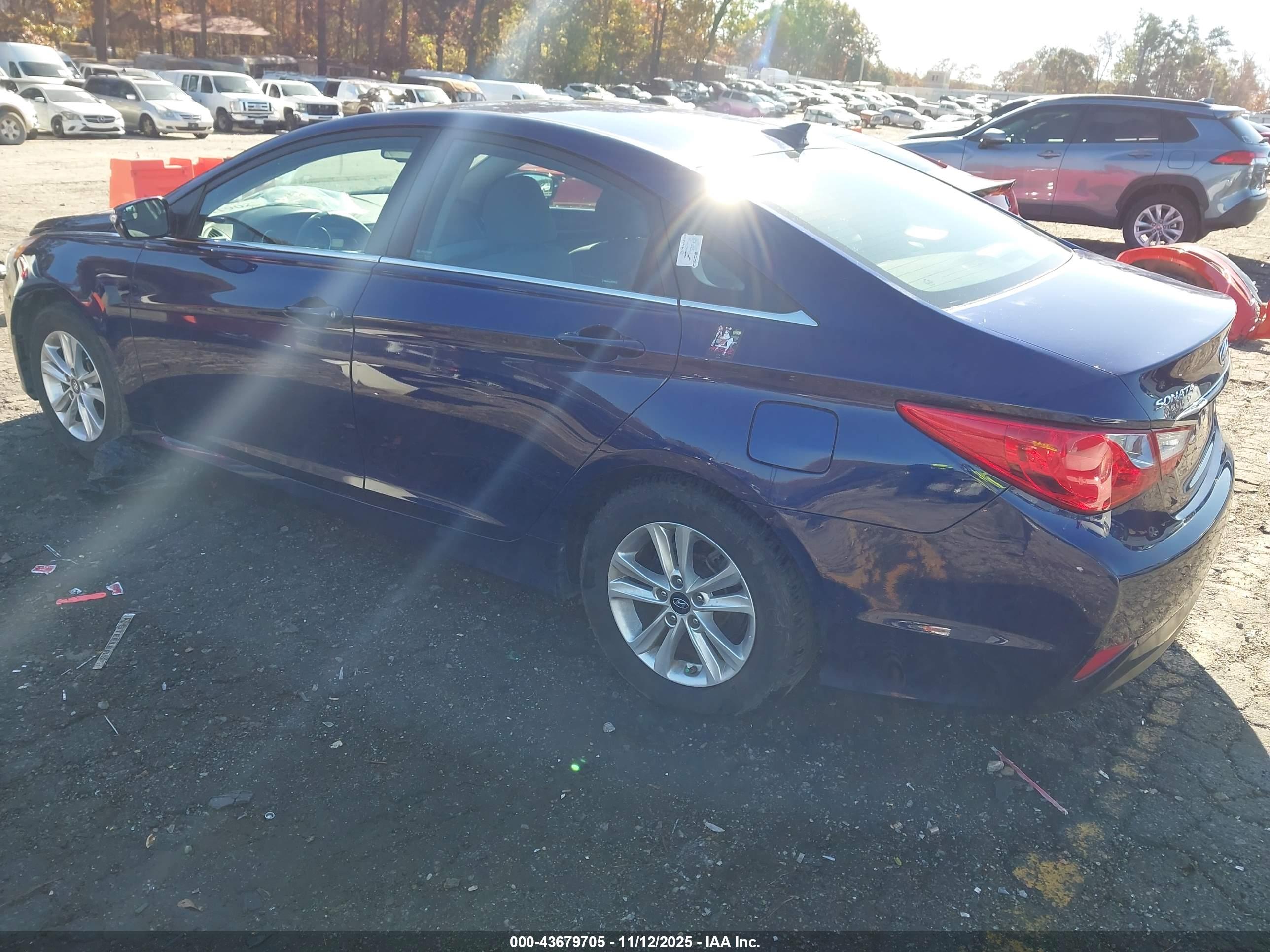 HYUNDAI SONATA image 3