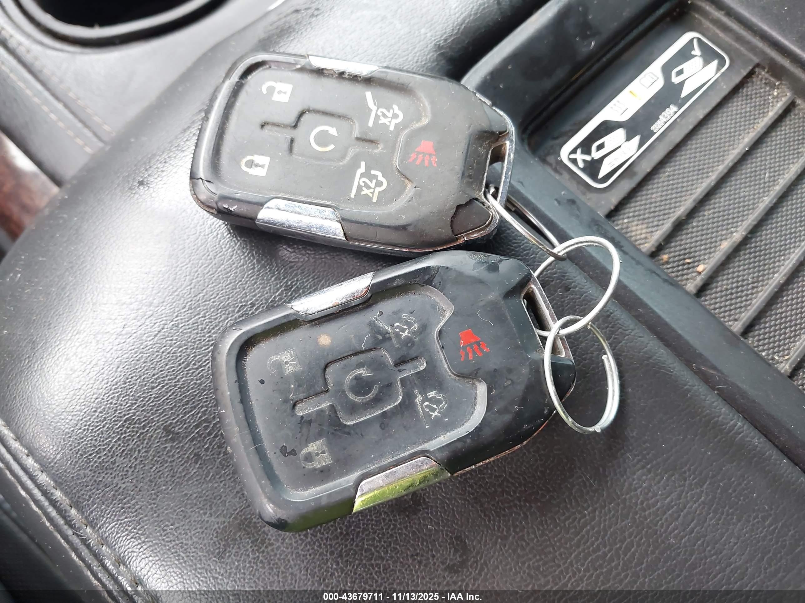 GMC YUKON image 11