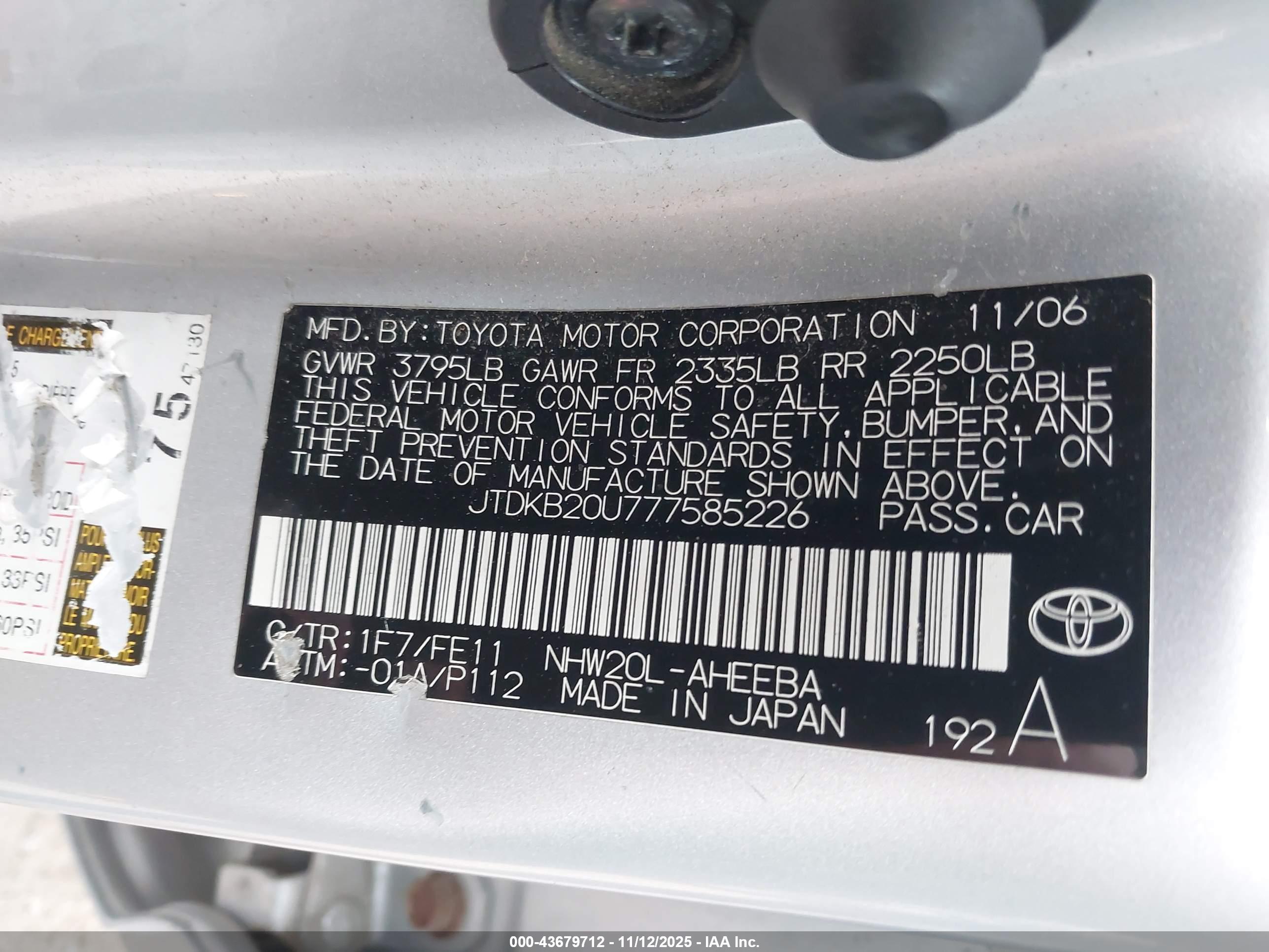 TOYOTA PRIUS image 9