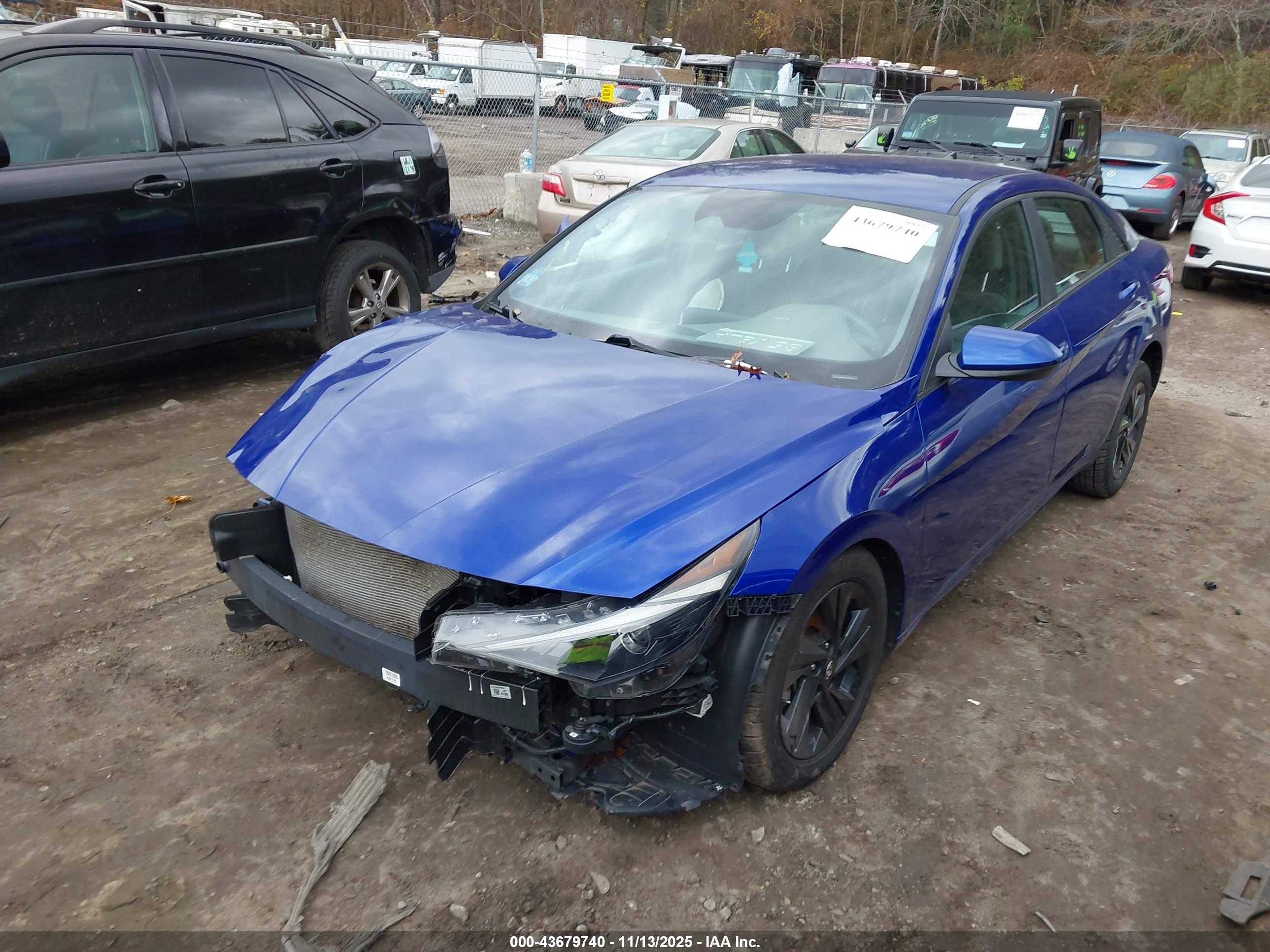 HYUNDAI ELANTRA image 2