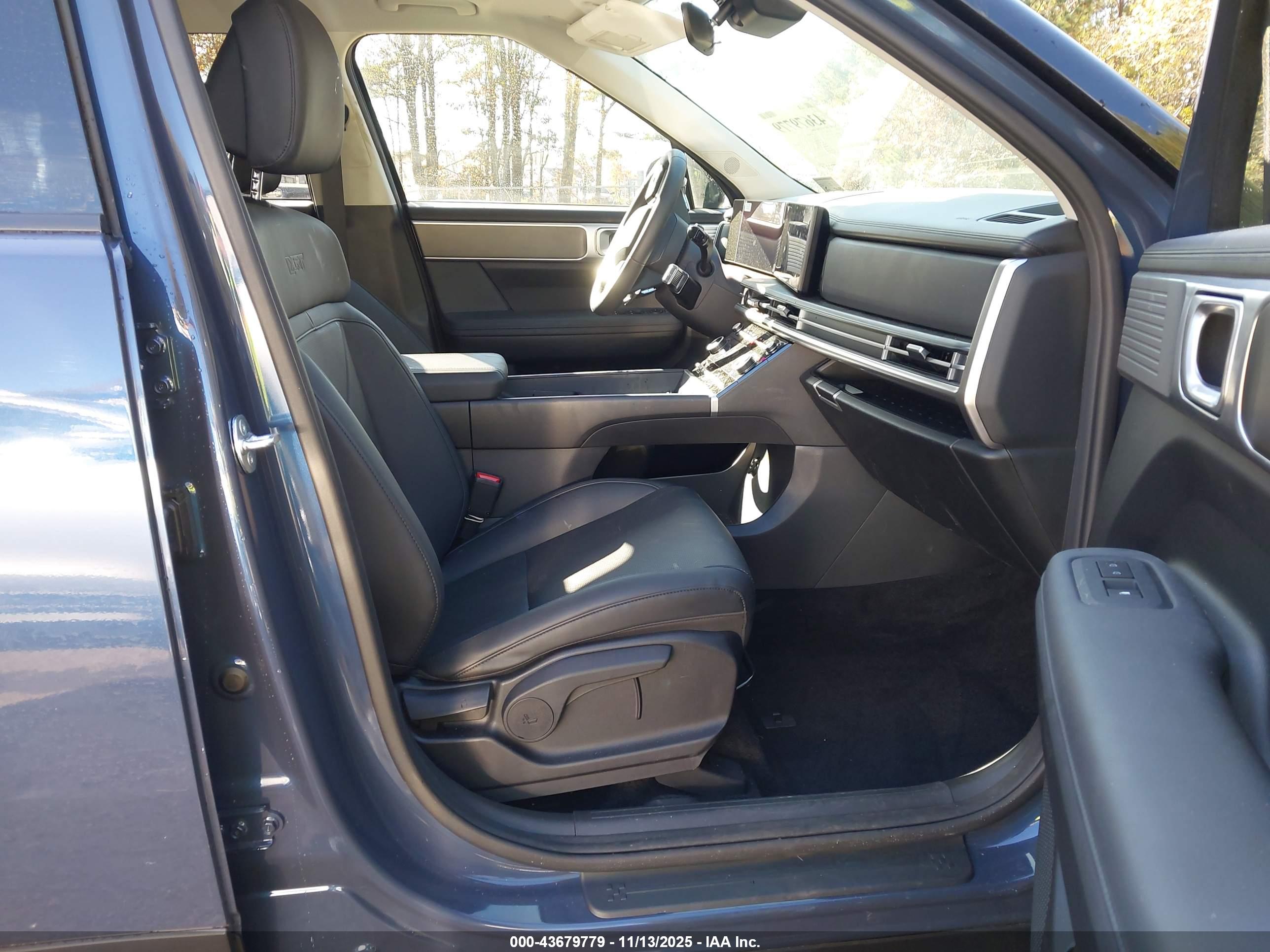 HYUNDAI SANTA image 5