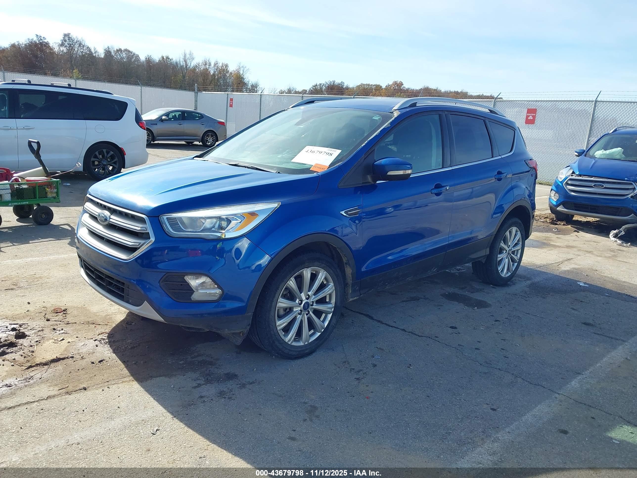 FORD ESCAPE image 2