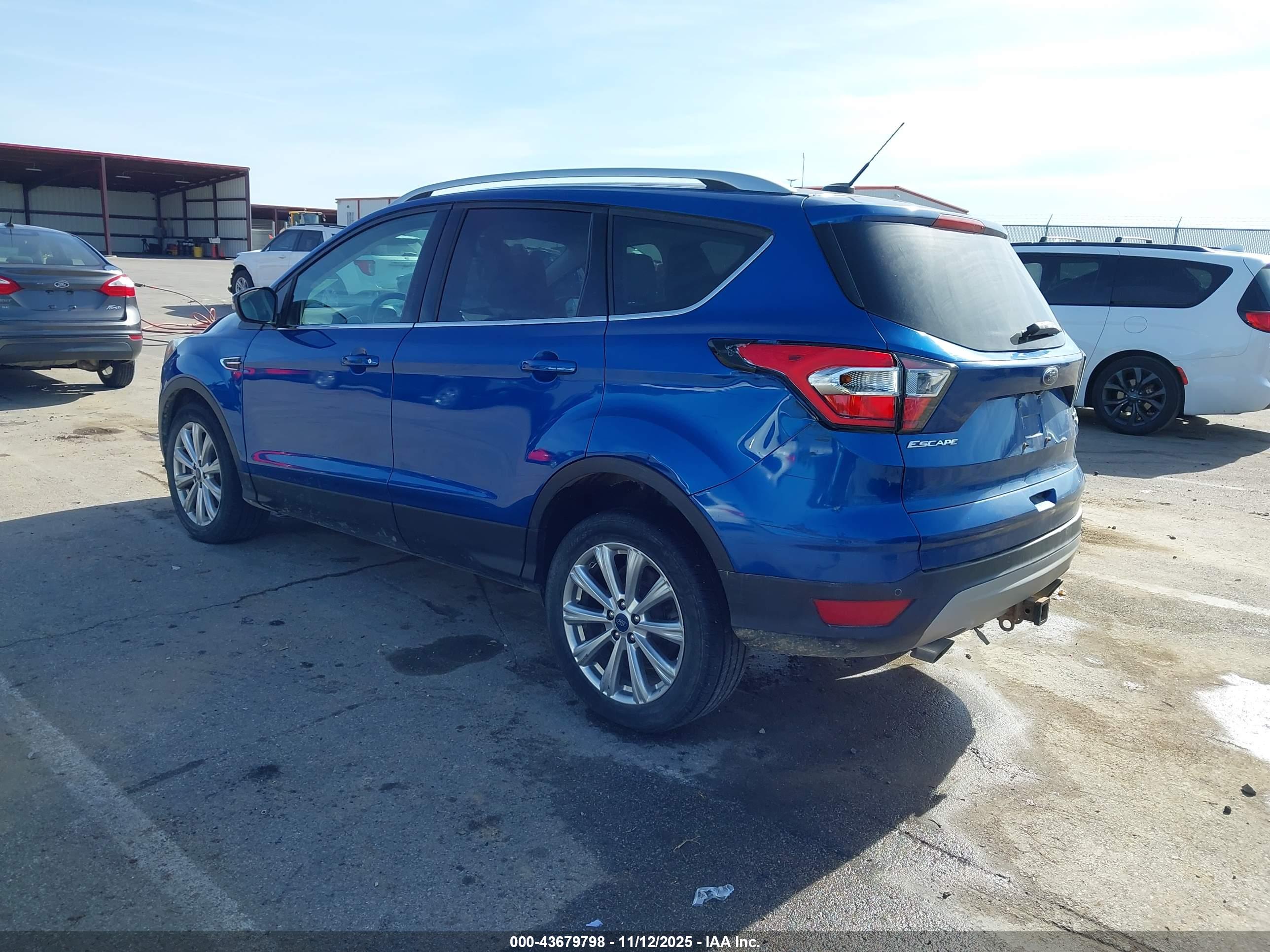 FORD ESCAPE image 3