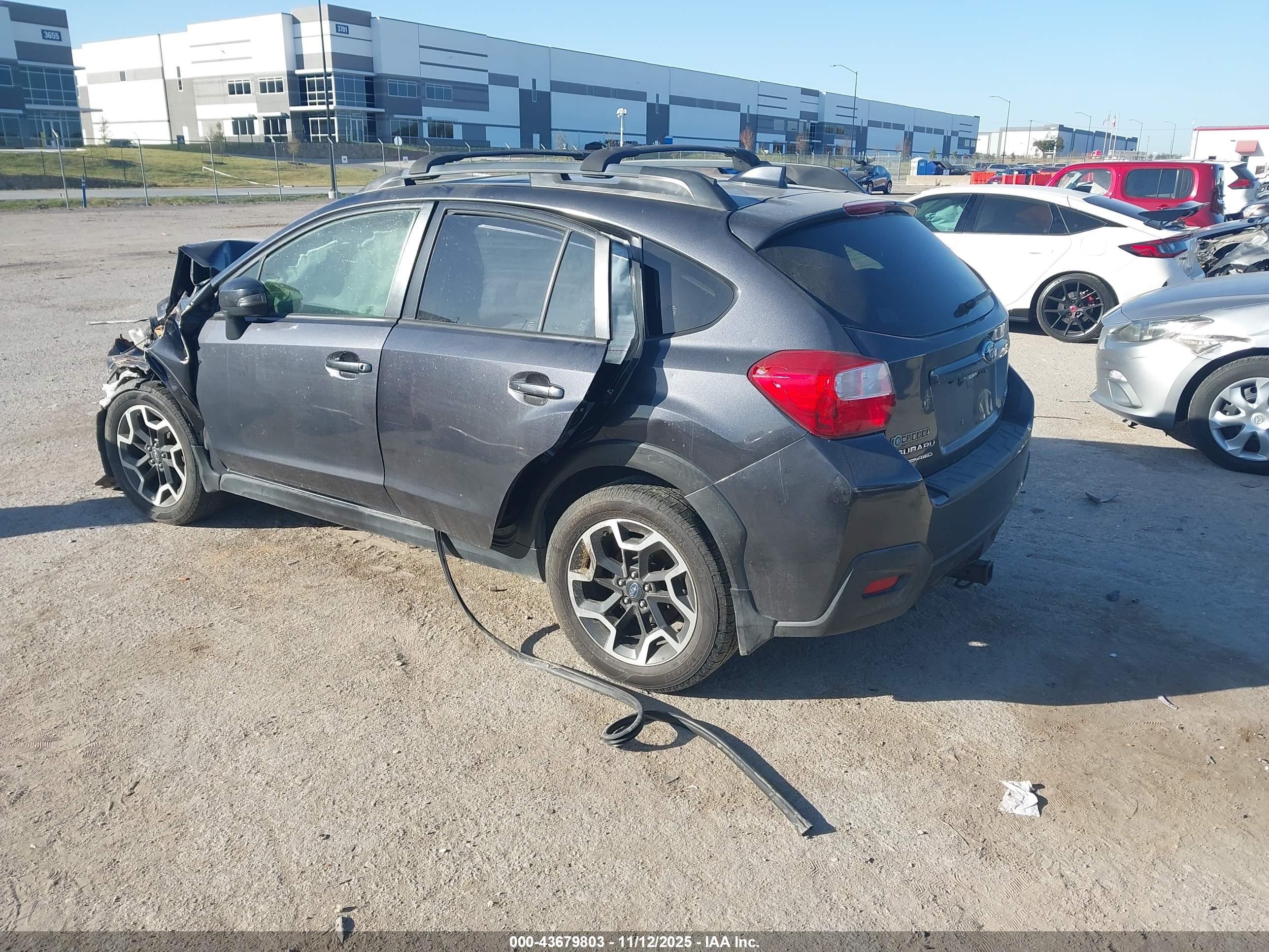 SUBARU CROSSTREK image 3