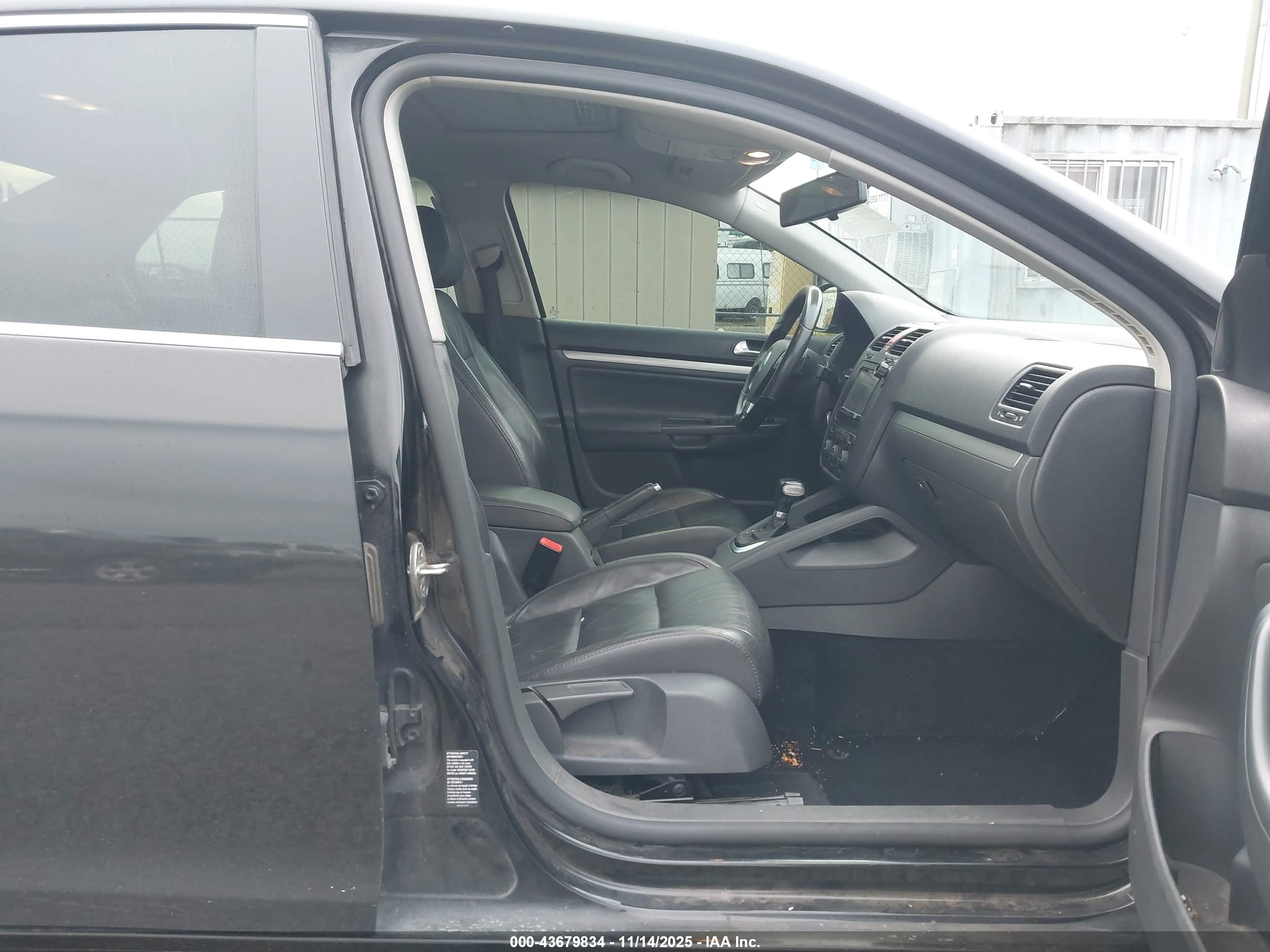 VOLKSWAGEN JETTA image 5