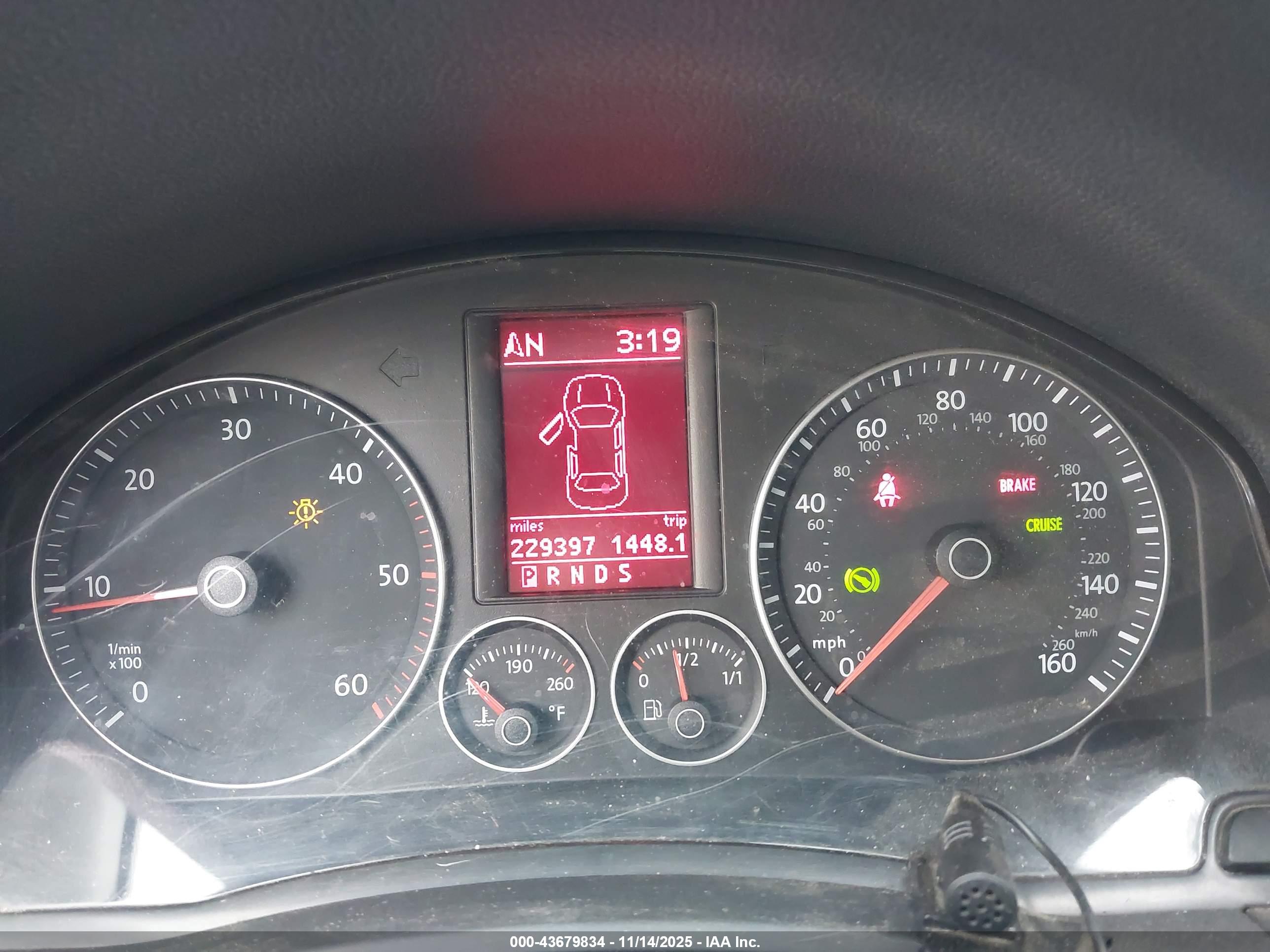 VOLKSWAGEN JETTA image 7