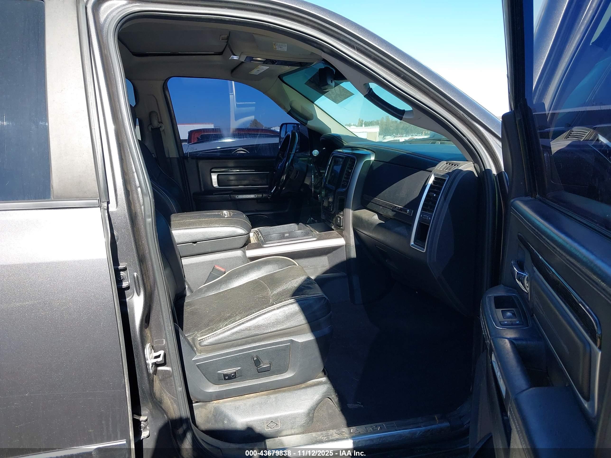RAM 2500 image 5