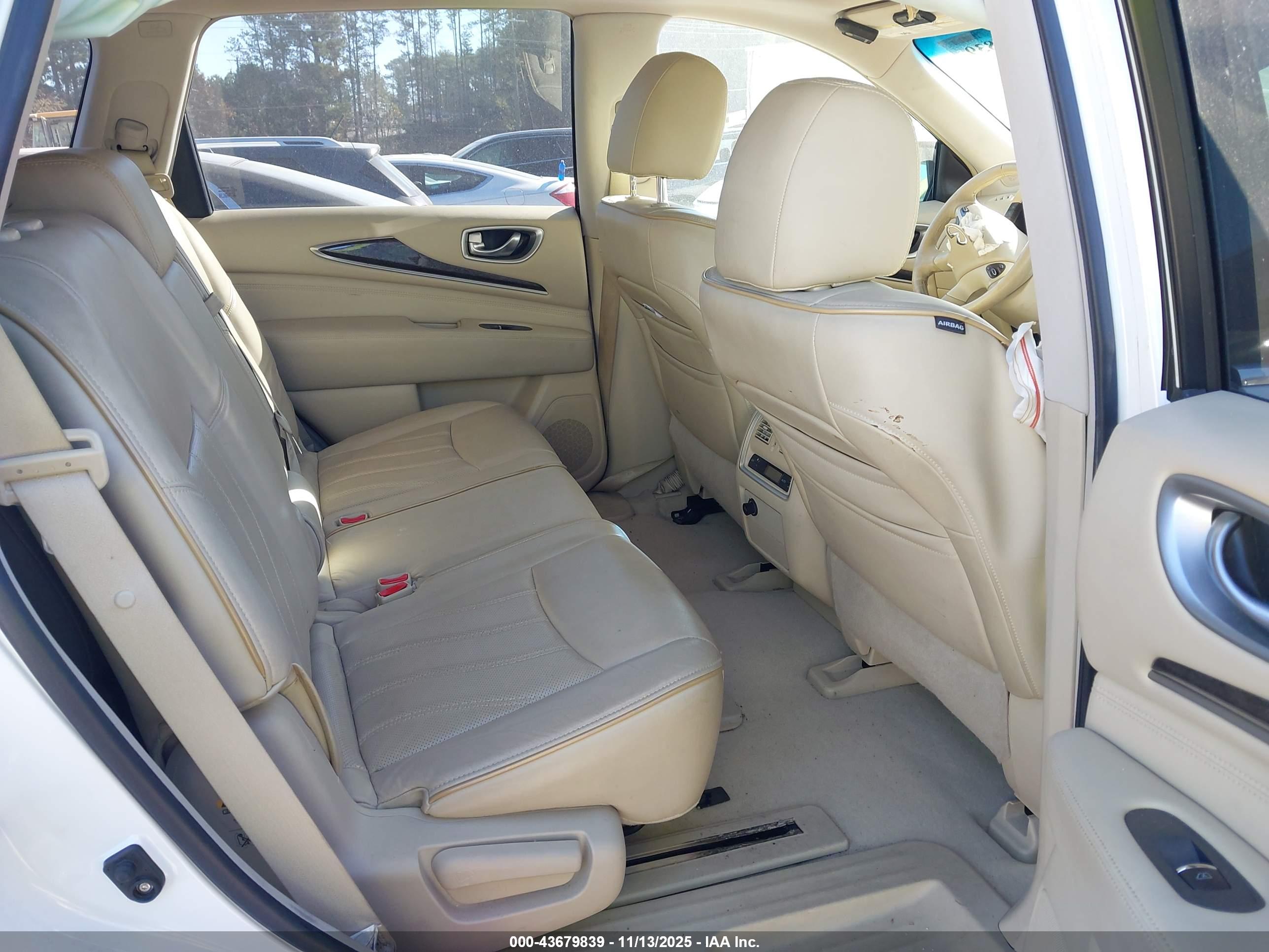 INFINITI QX60 image 8