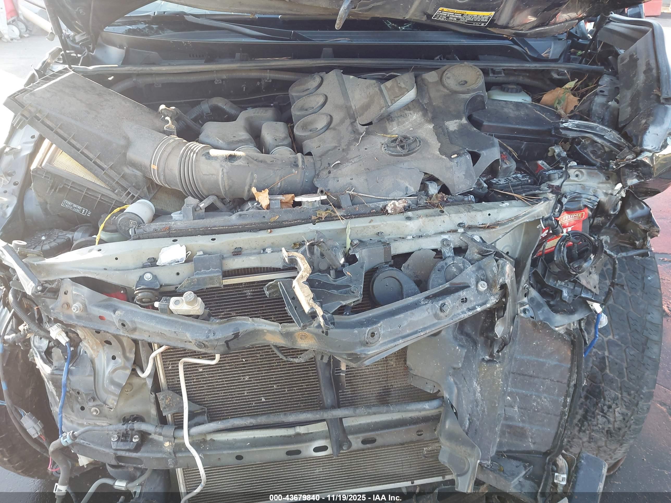 TOYOTA 4RUNNER image 10
