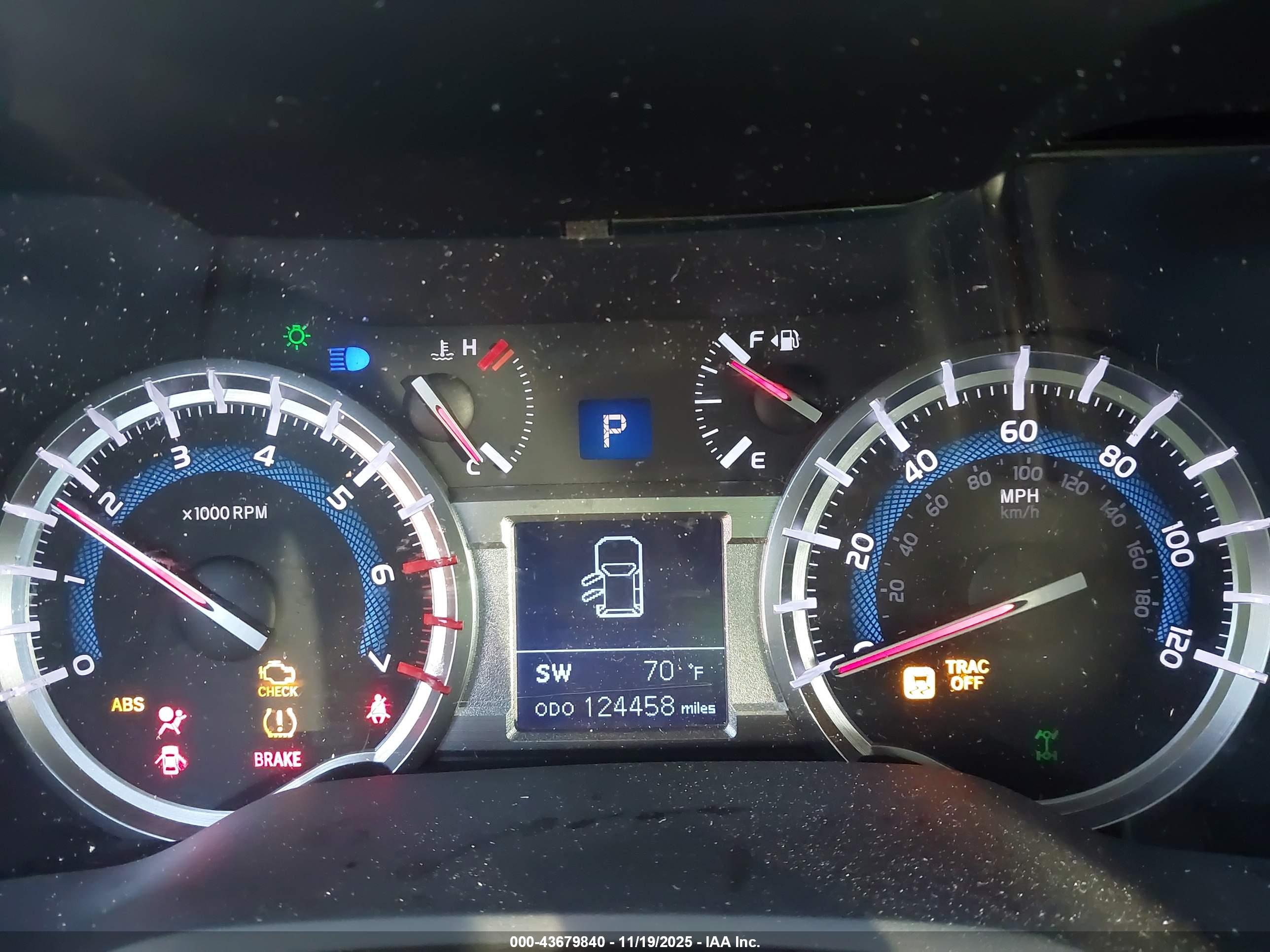 TOYOTA 4RUNNER image 7