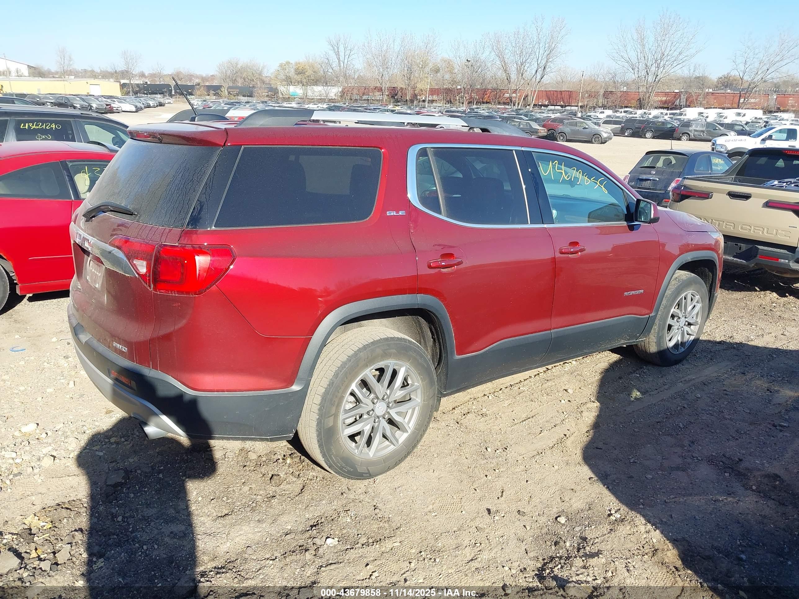GMC ACADIA image 4