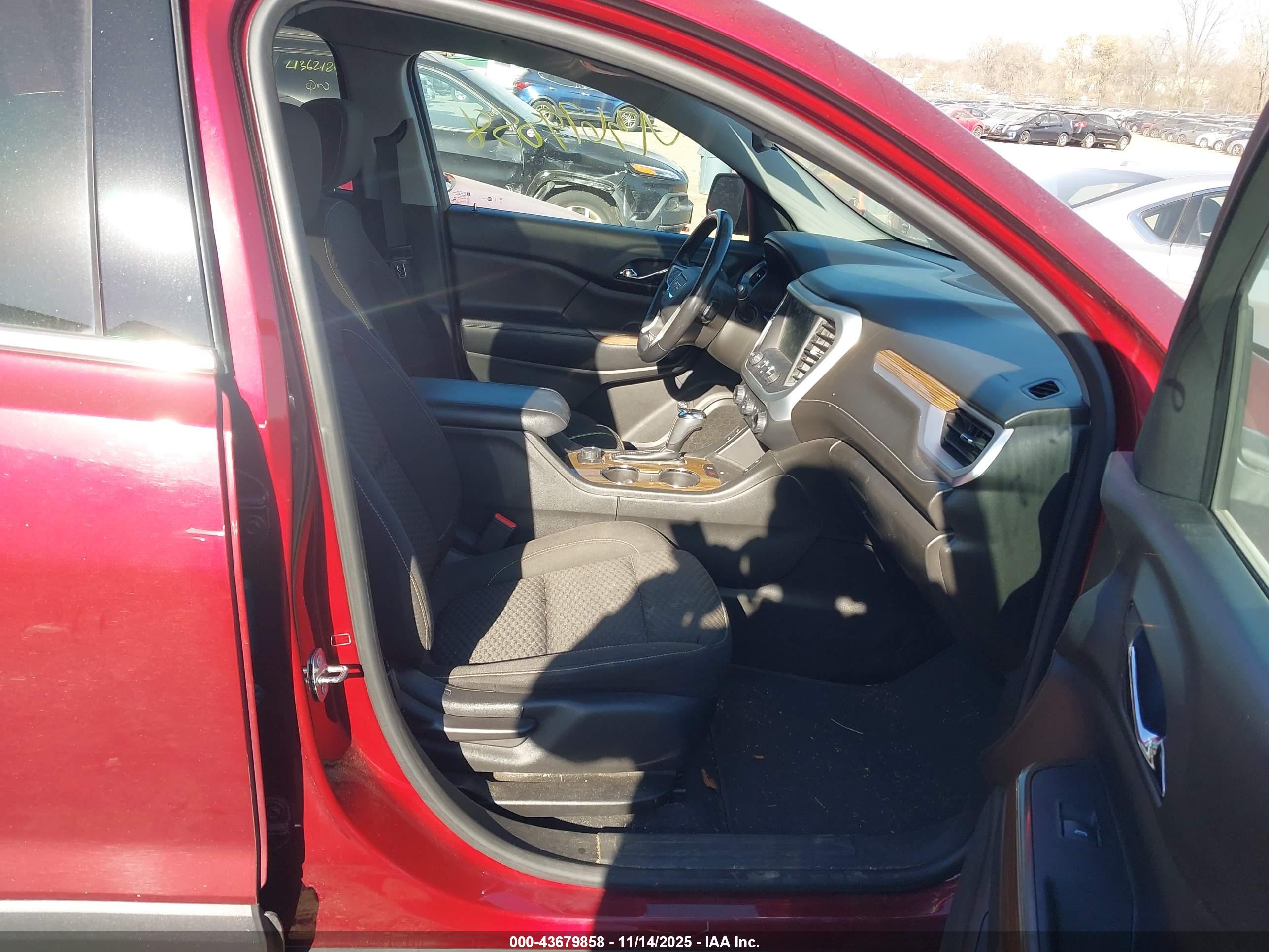 GMC ACADIA image 5
