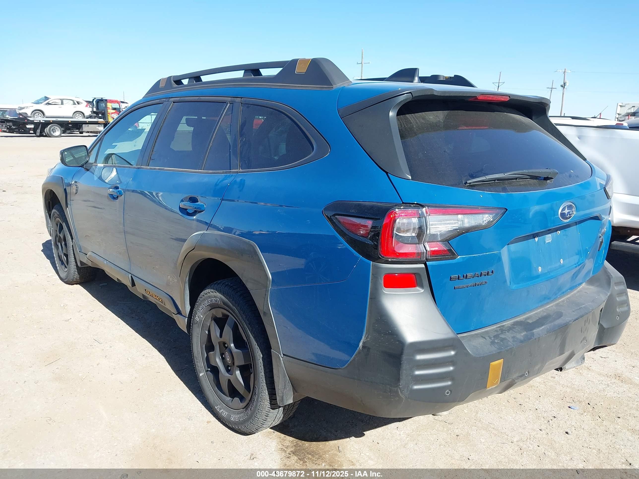SUBARU OUTBACK image 3