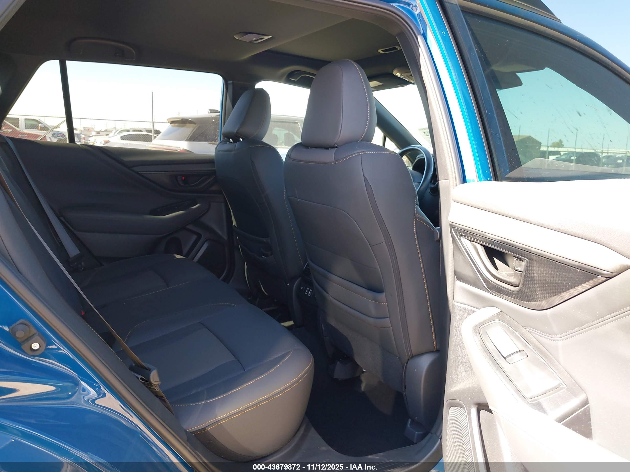 SUBARU OUTBACK image 8