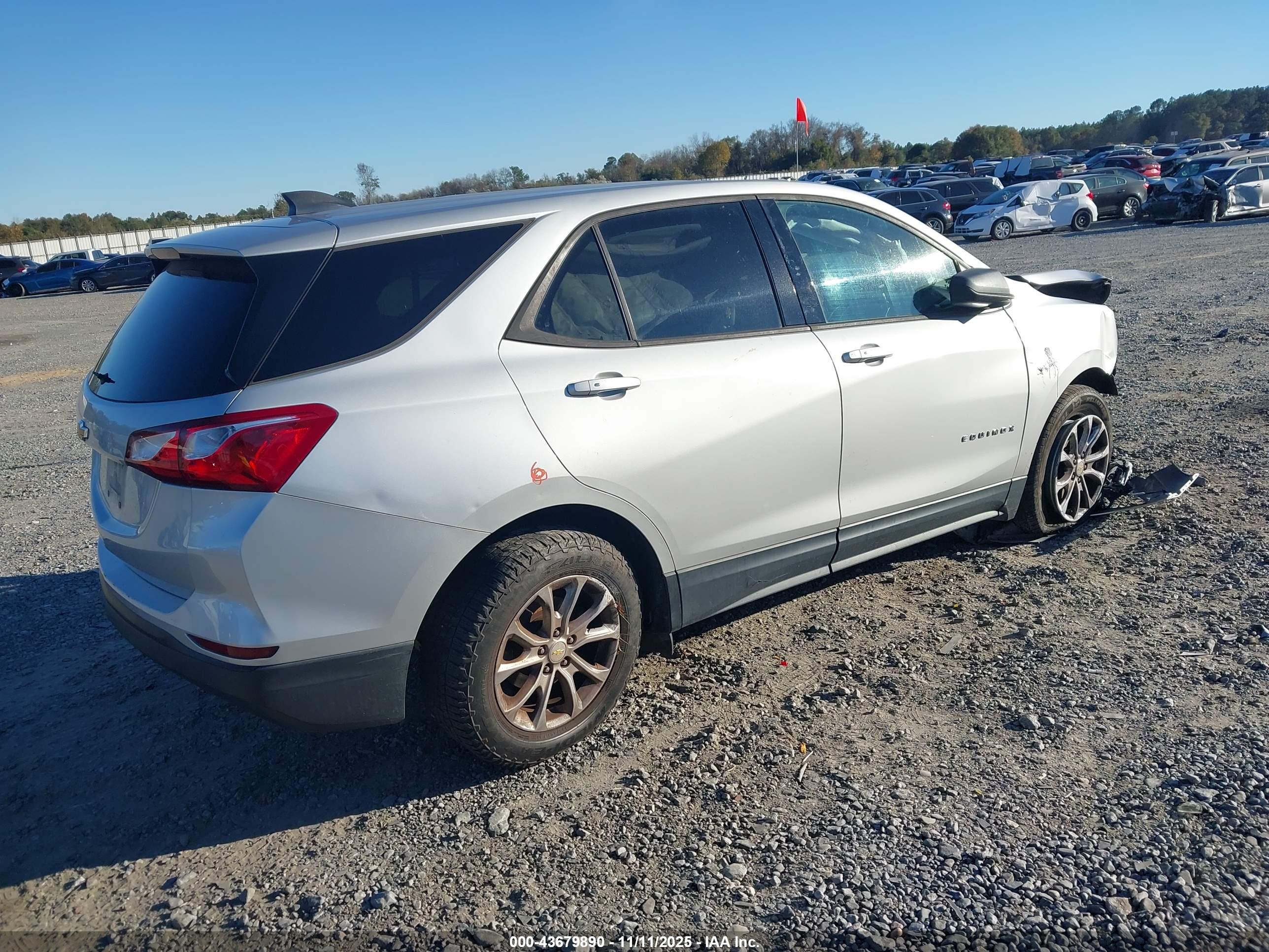CHEVROLET EQUINOX image 4