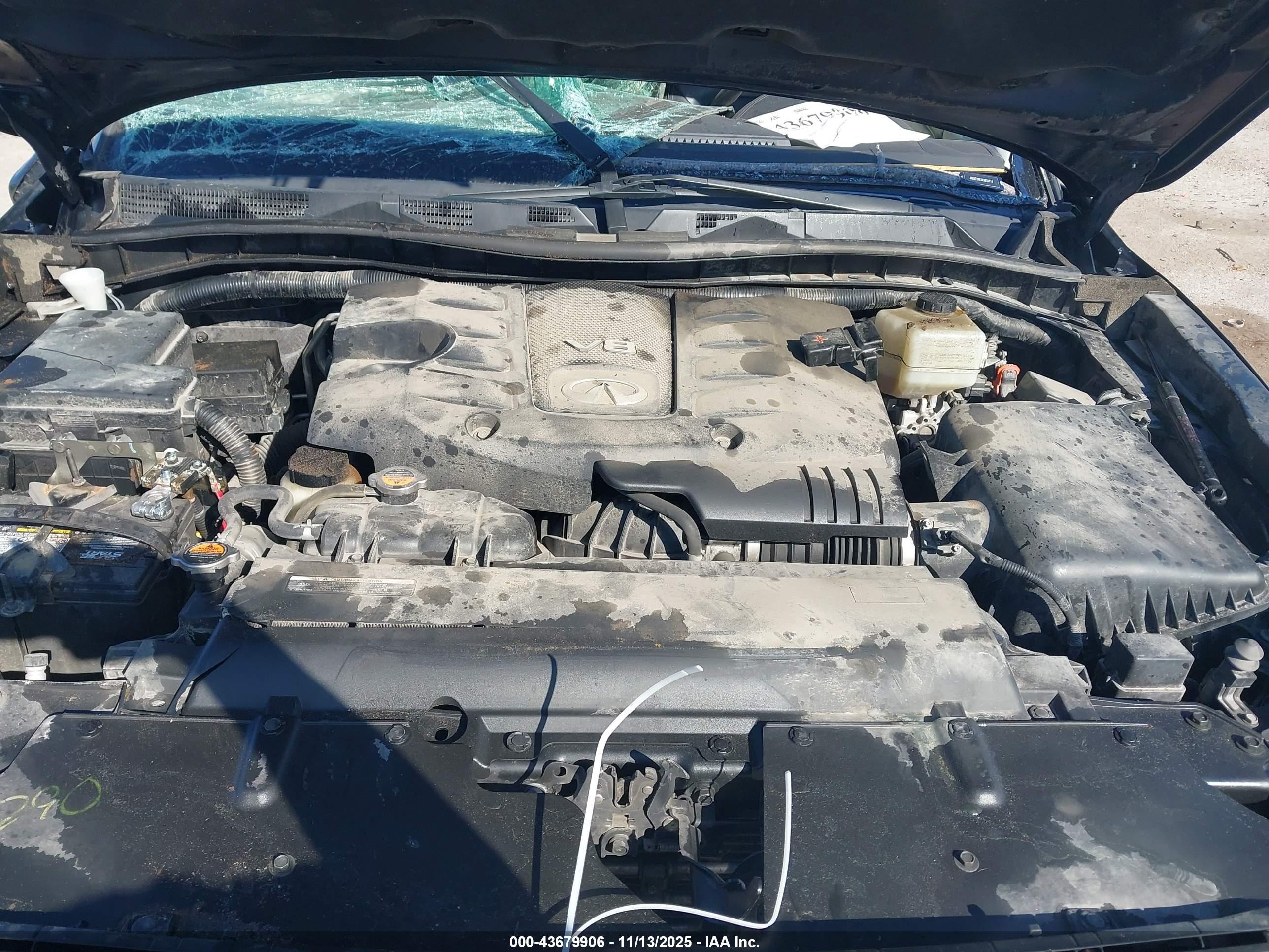 INFINITI QX80 image 10