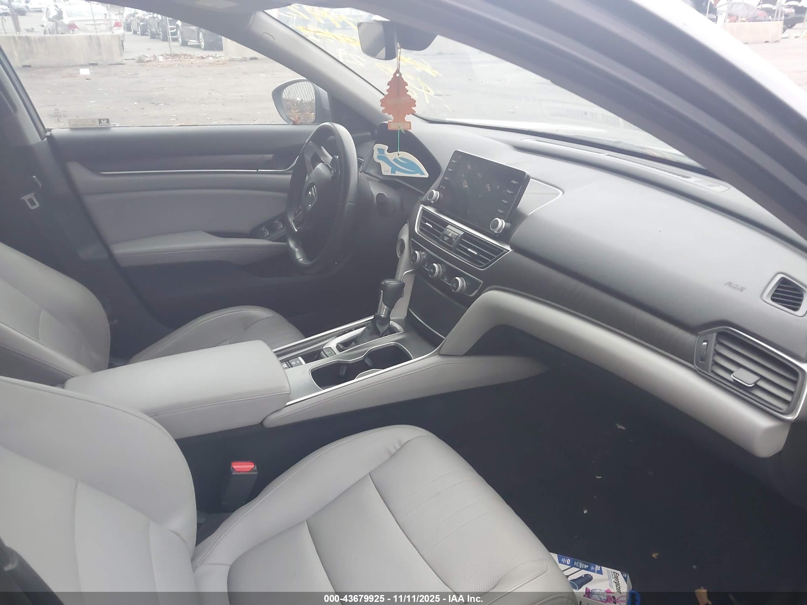 HONDA ACCORD image 5