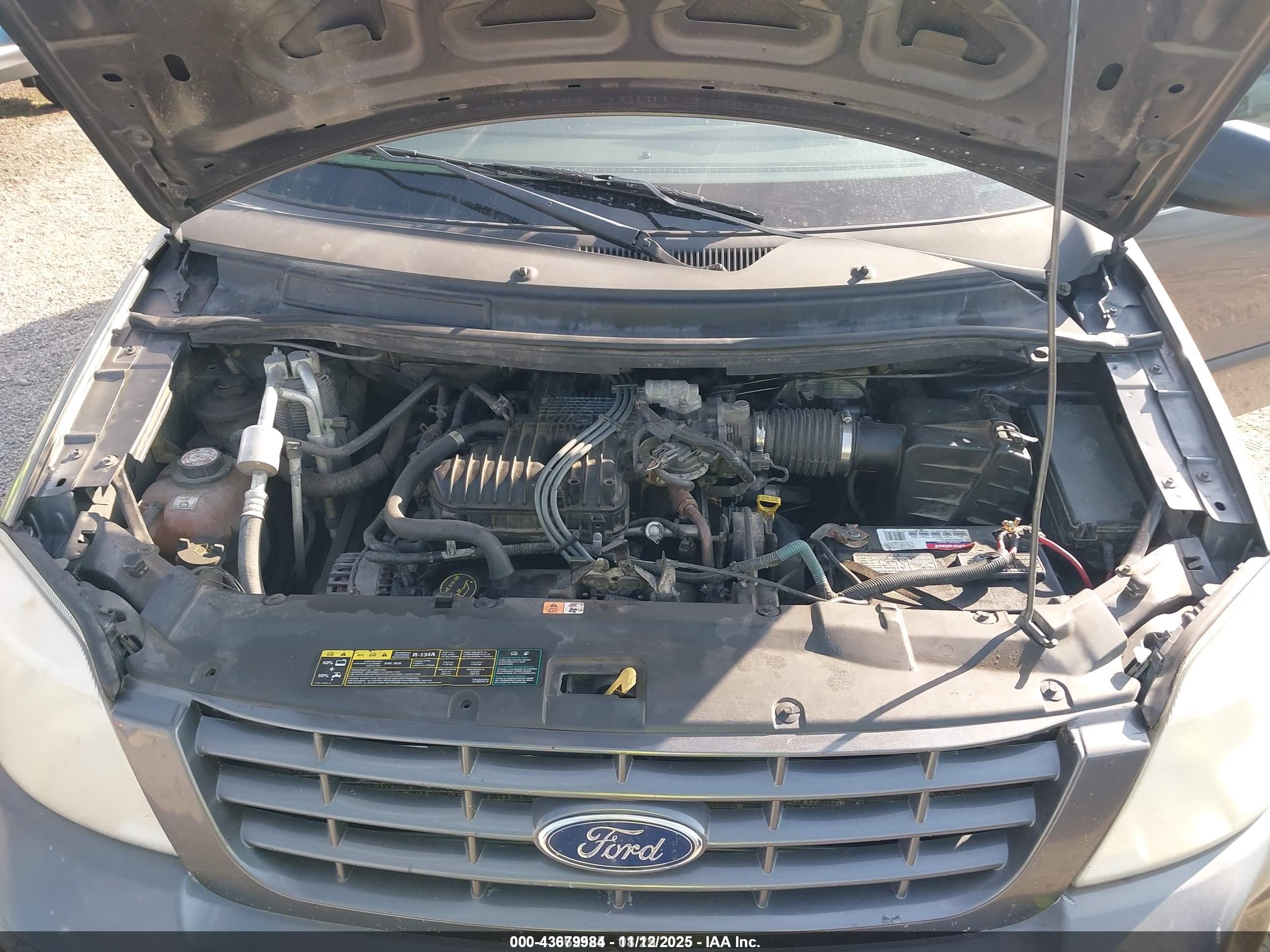 FORD FREESTAR image 10