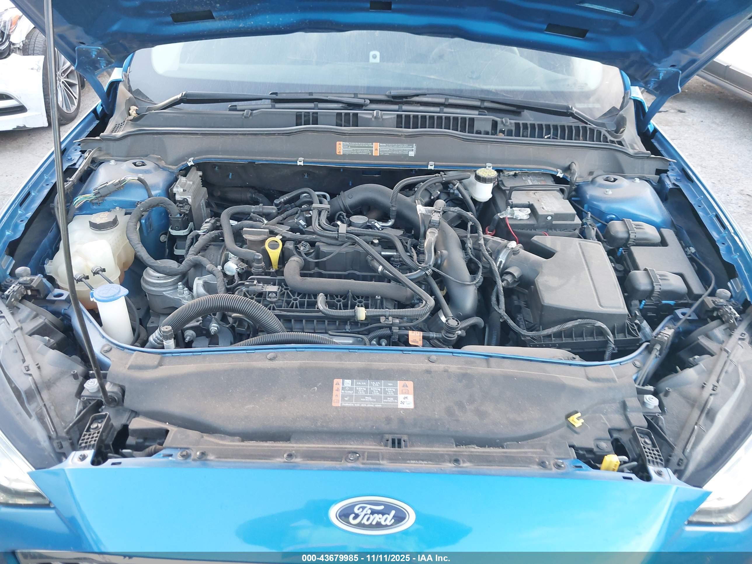 FORD FUSION image 10