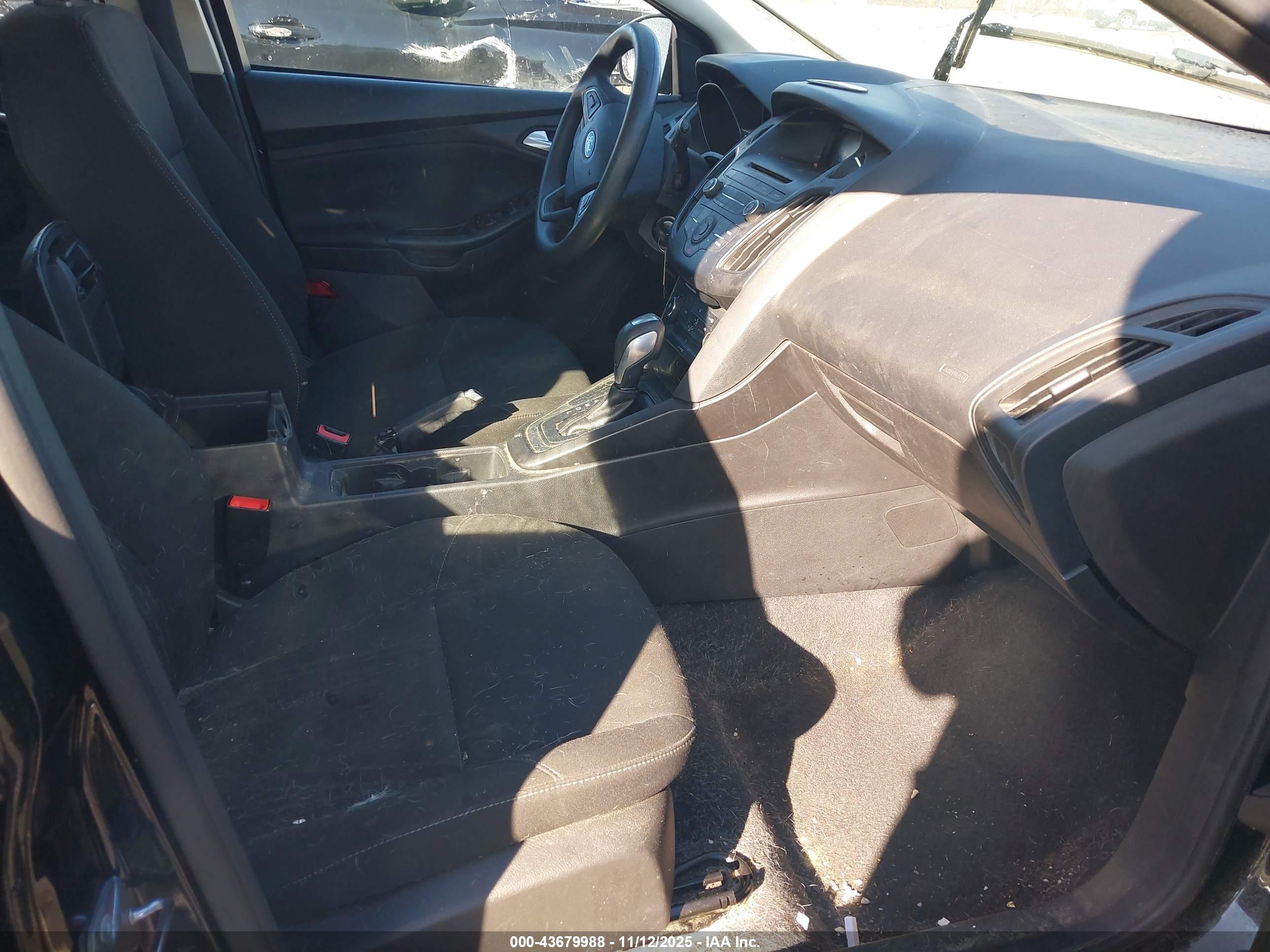 FORD FOCUS image 5
